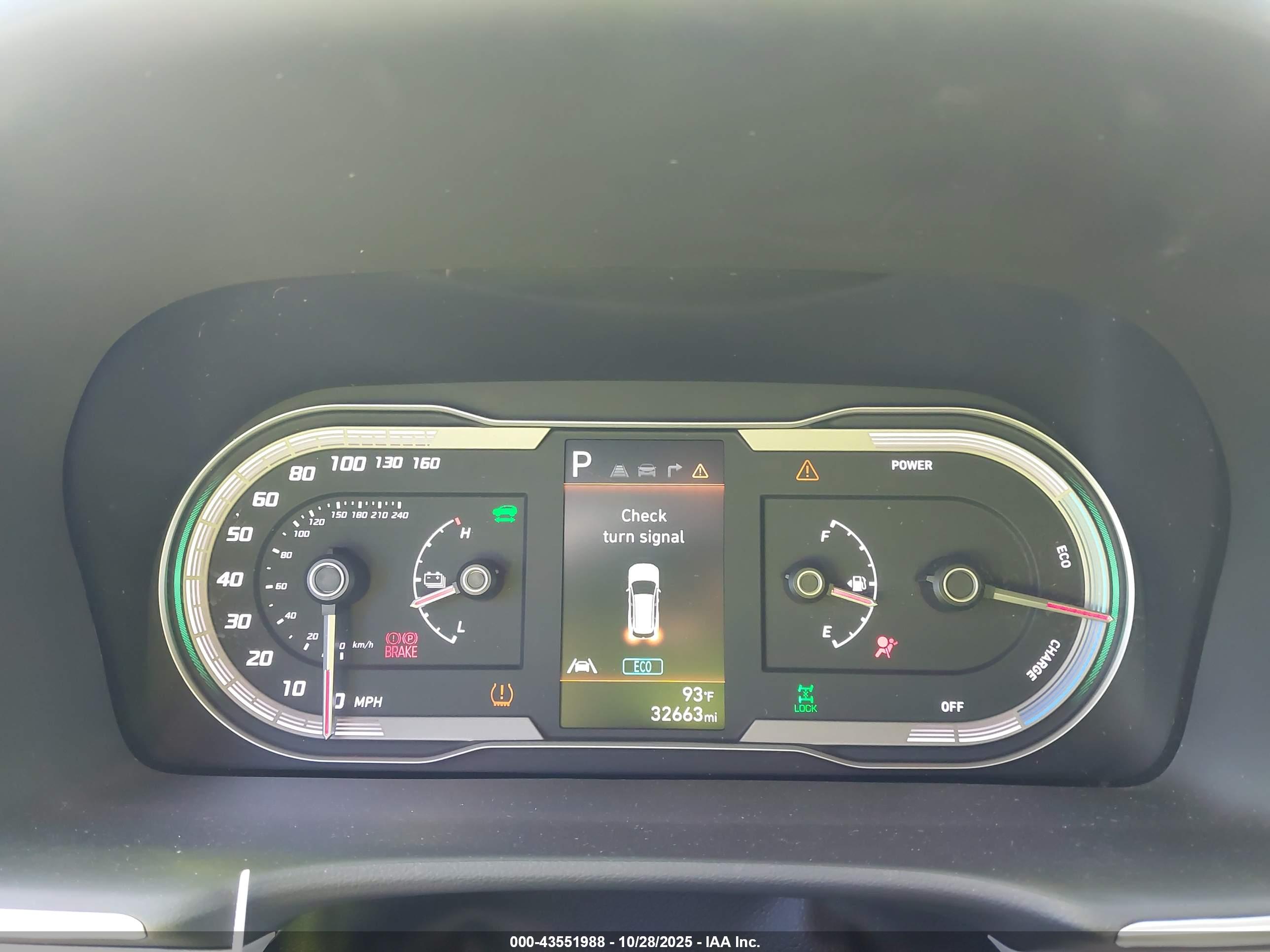 HYUNDAI TUCSON image 7