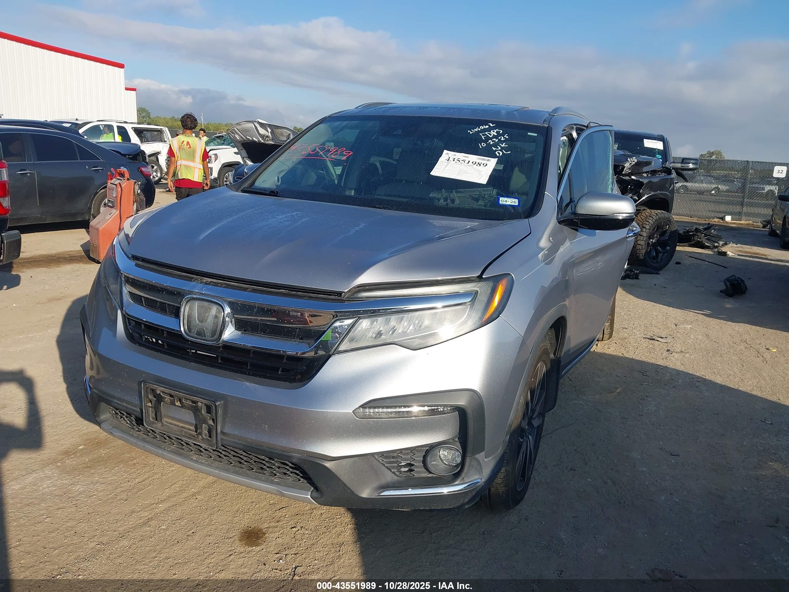HONDA PILOT image 2