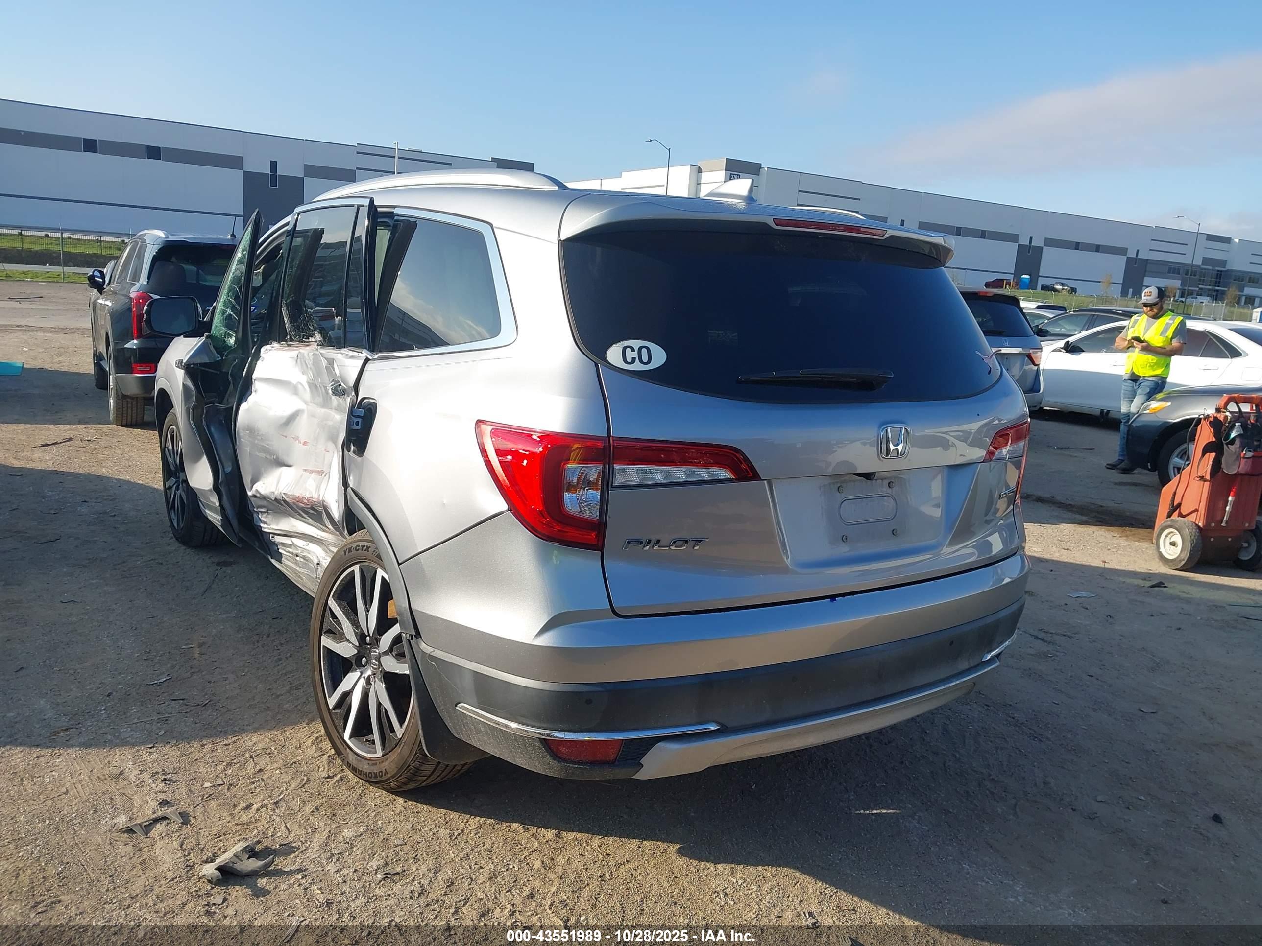 HONDA PILOT image 3