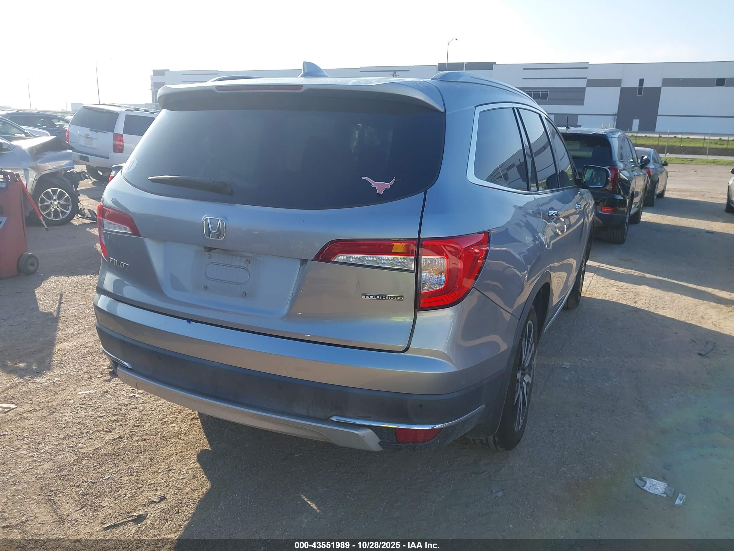 HONDA PILOT image 4