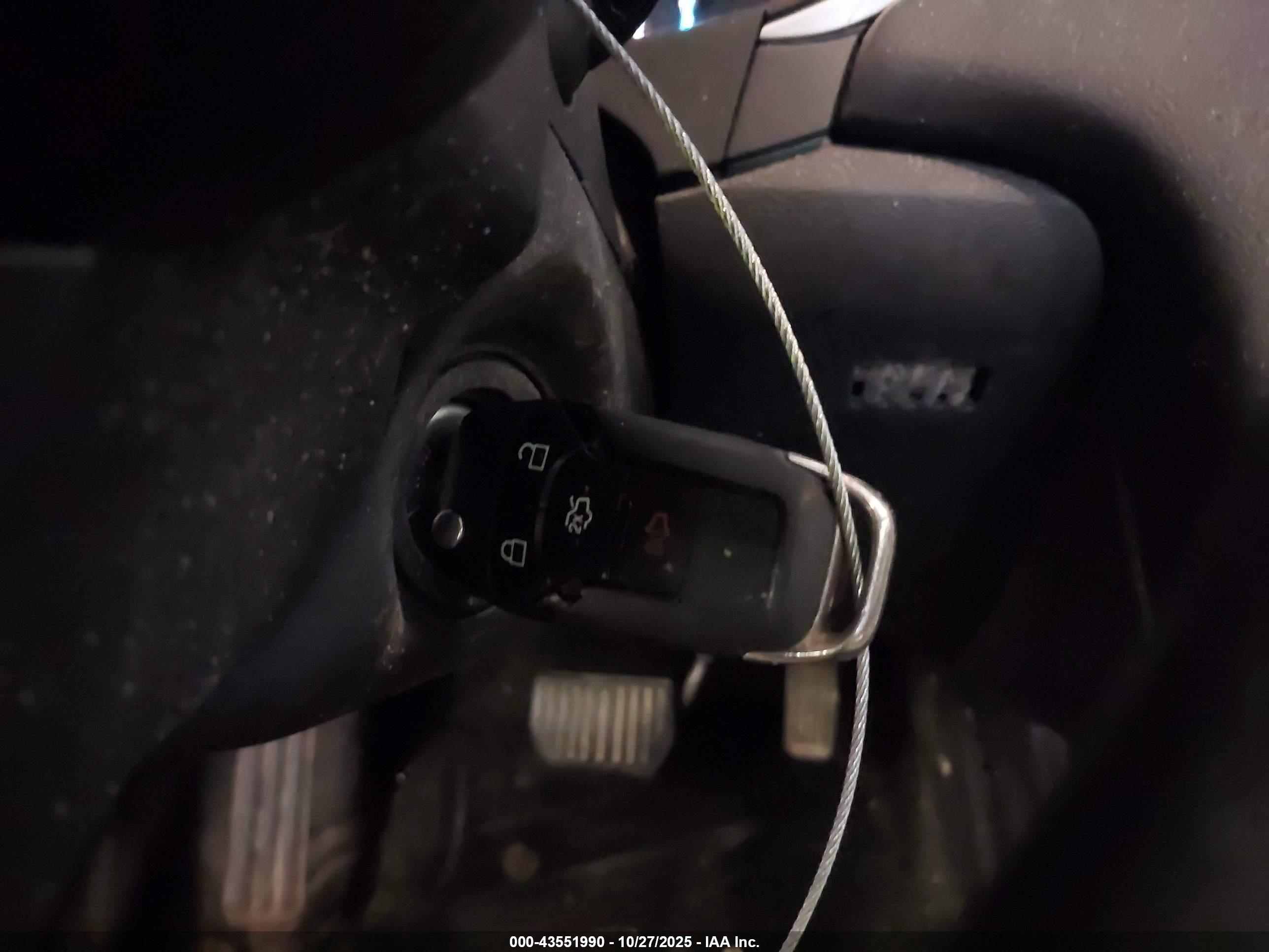 FORD FUSION image 11