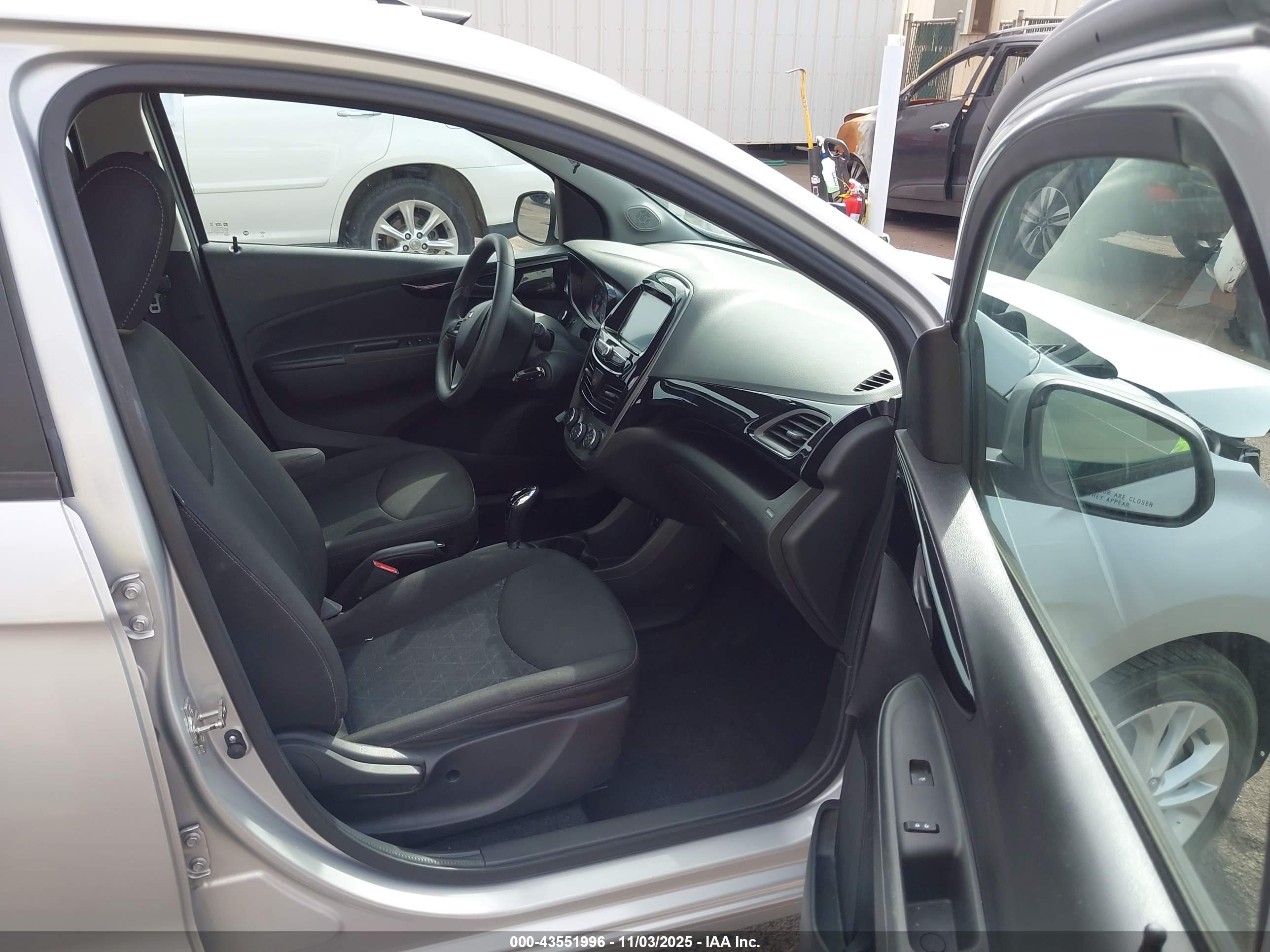 CHEVROLET SPARK image 5
