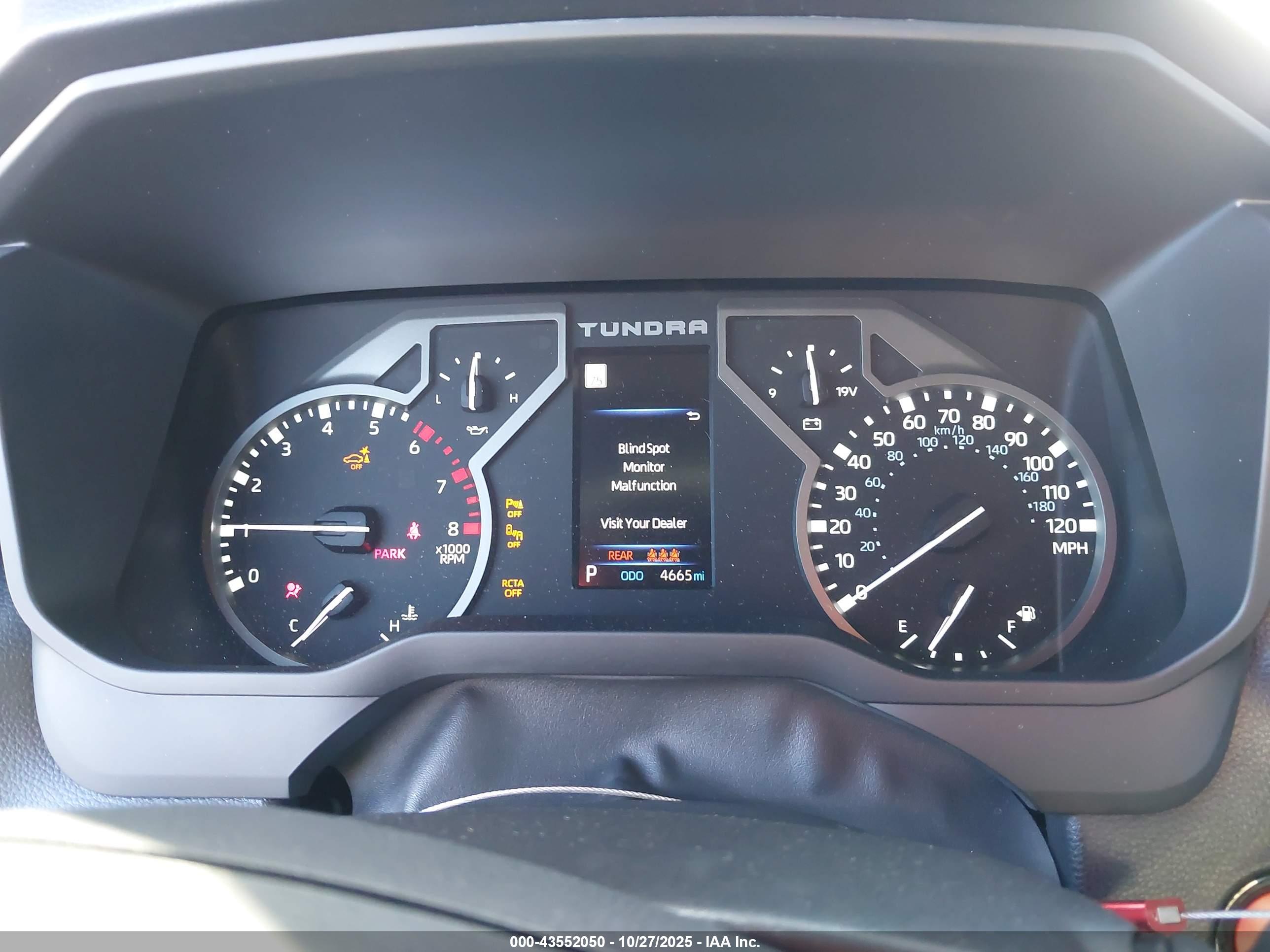 TOYOTA TUNDRA image 7