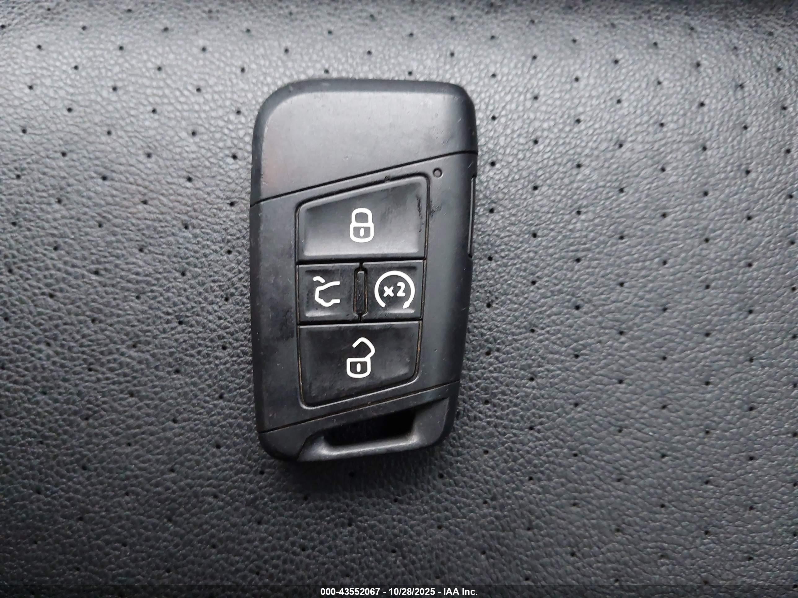 VOLKSWAGEN ATLAS image 11