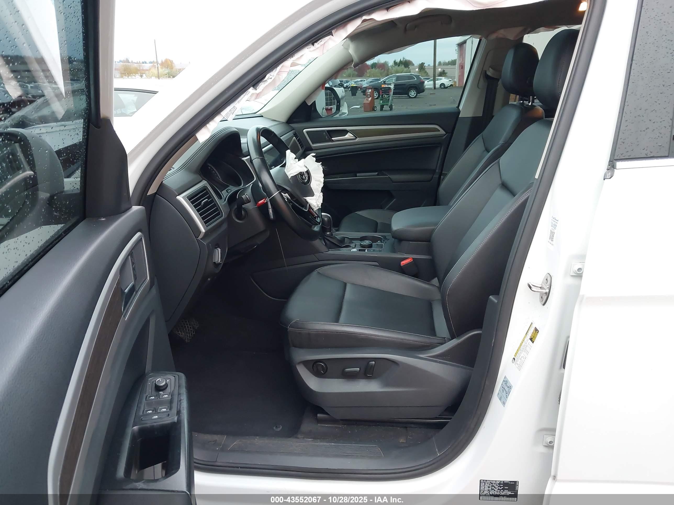 VOLKSWAGEN ATLAS image 5