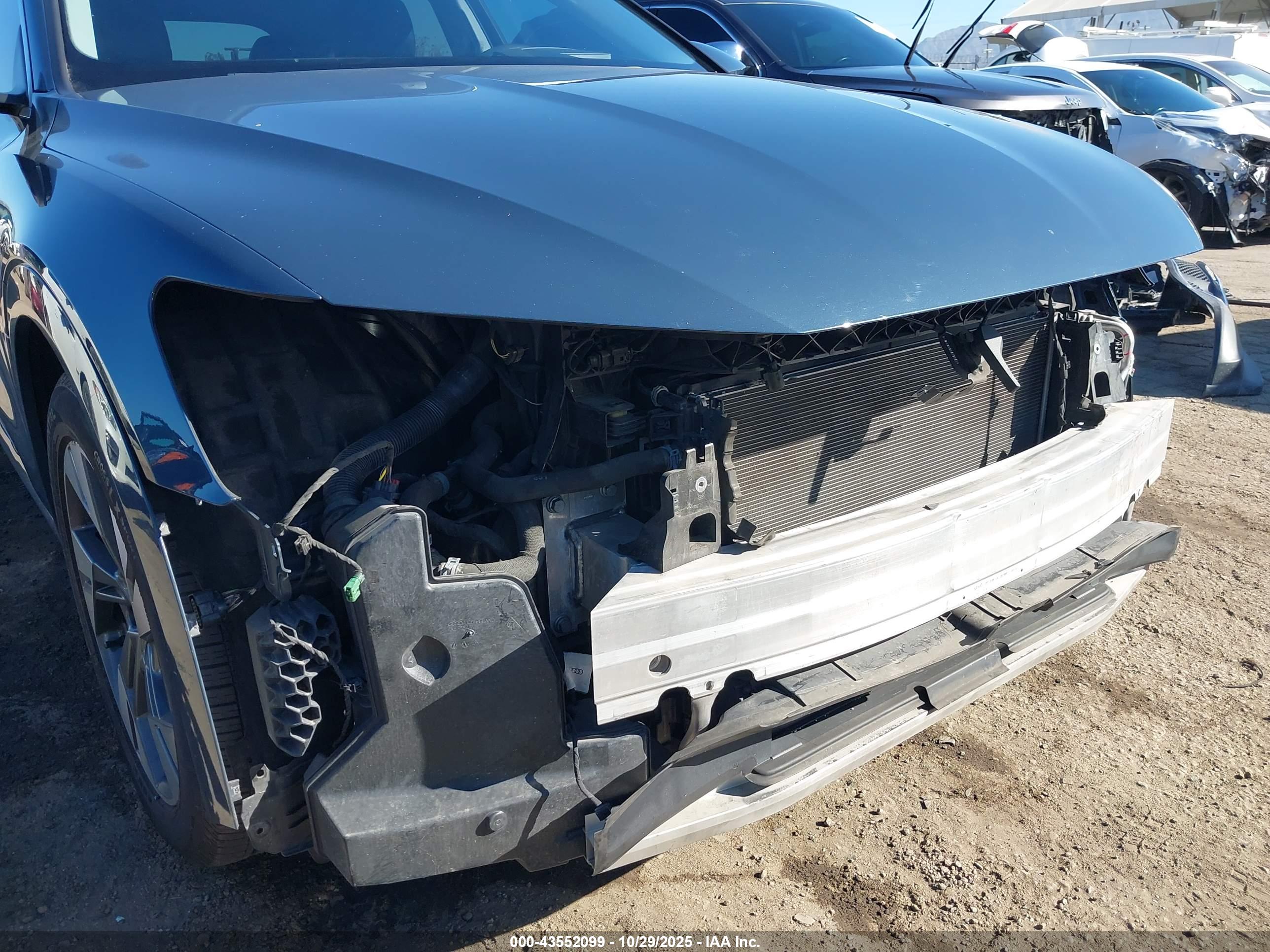 AUDI E-TRON image 6