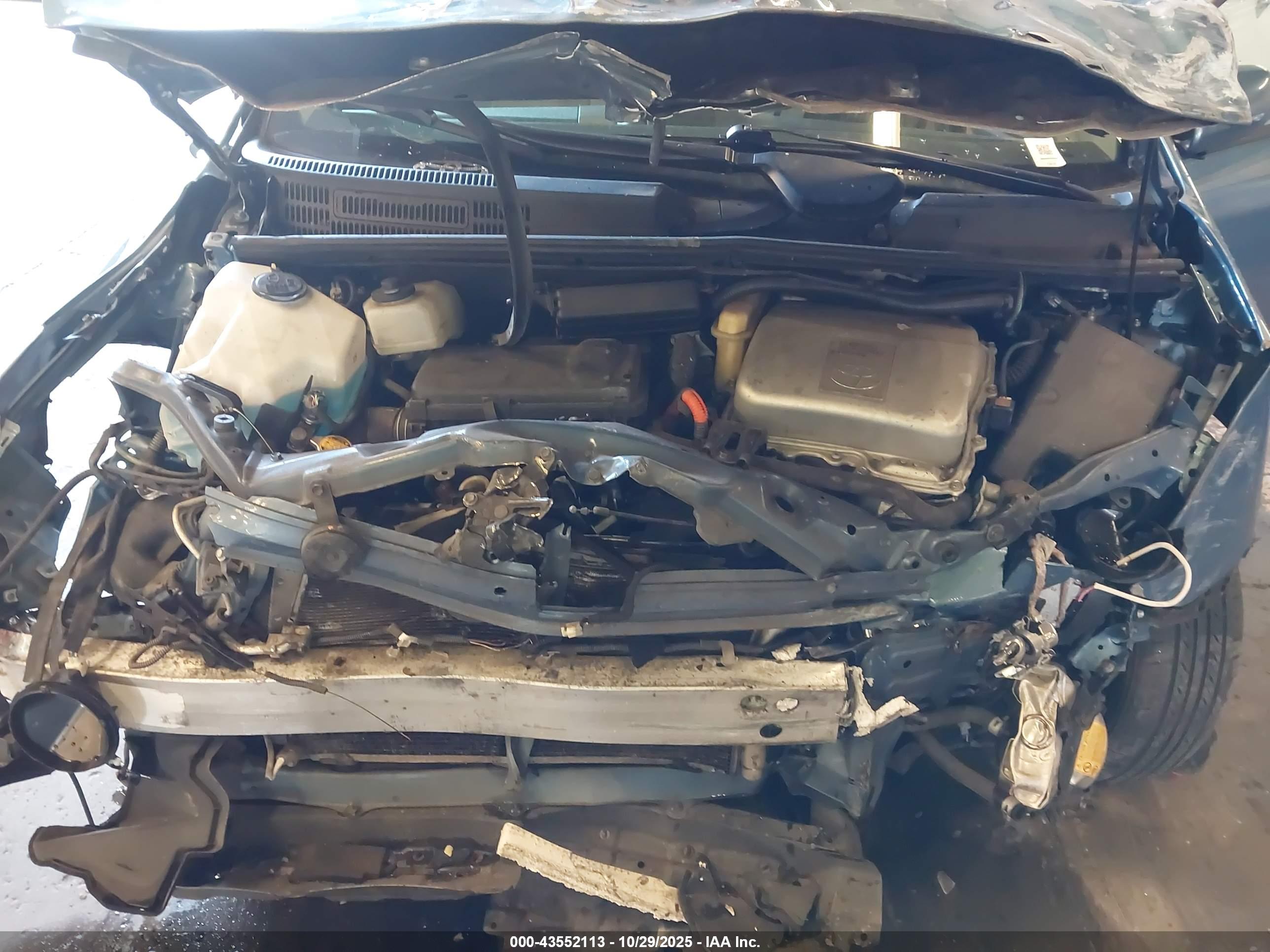 TOYOTA PRIUS image 10