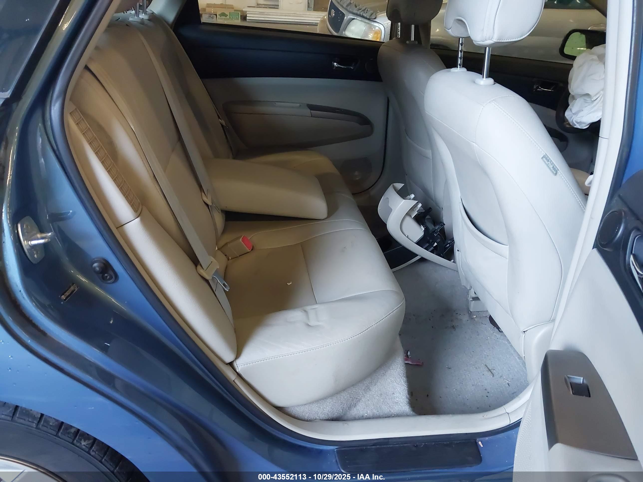 TOYOTA PRIUS image 8