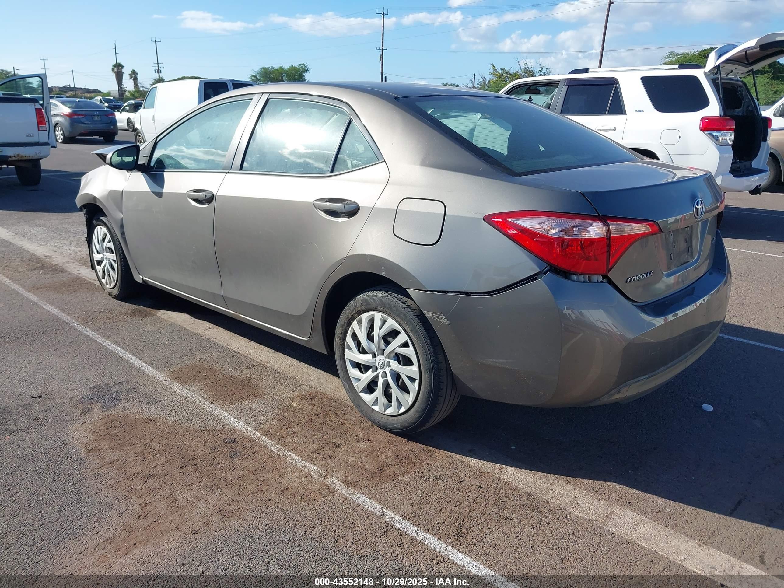 TOYOTA COROLLA image 3