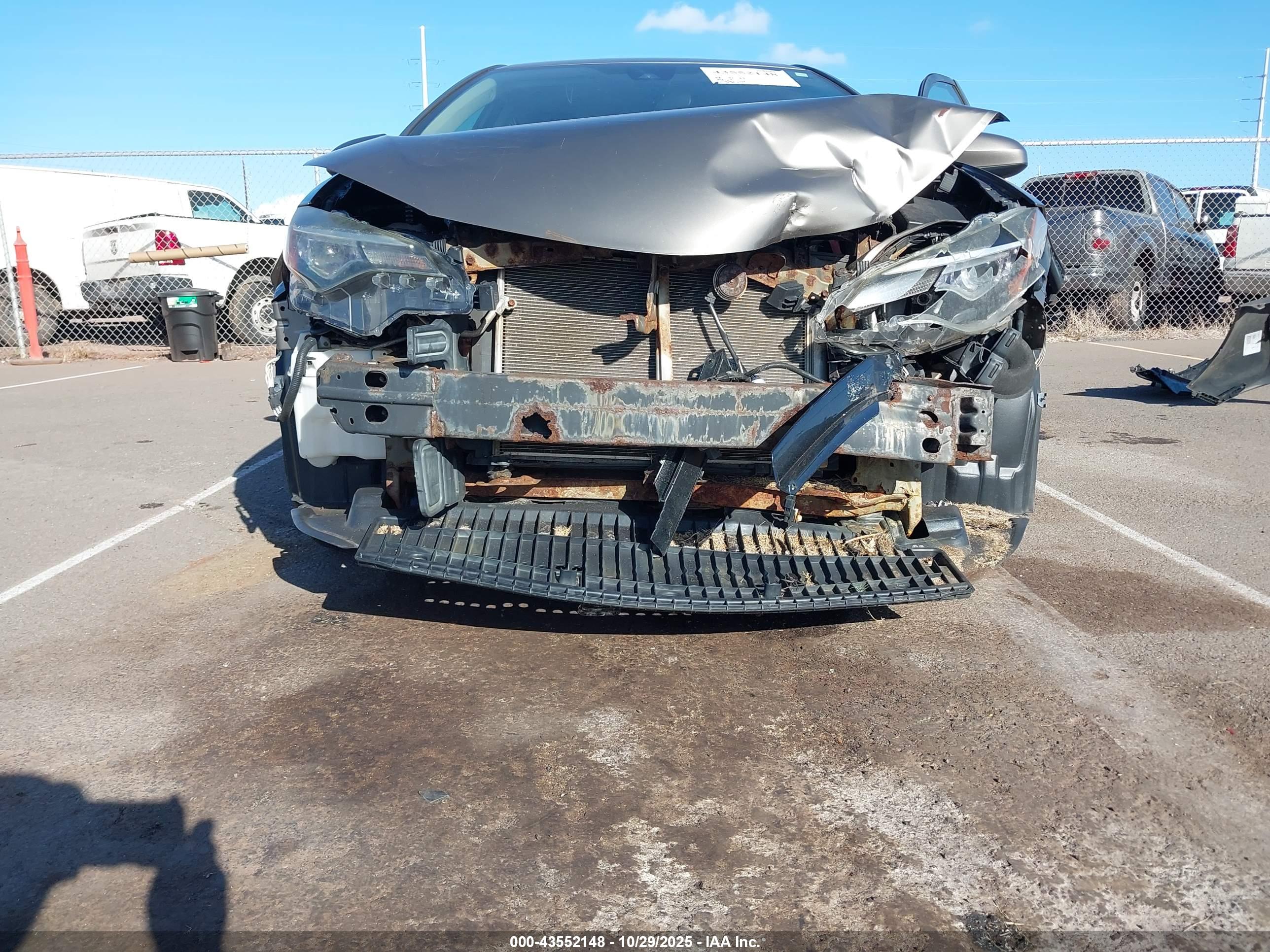 TOYOTA COROLLA image 6