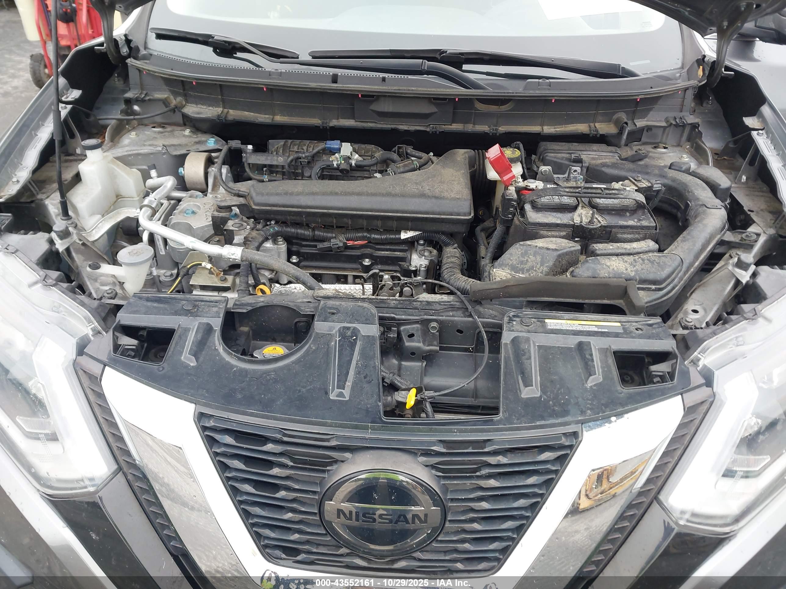 NISSAN ROGUE image 10