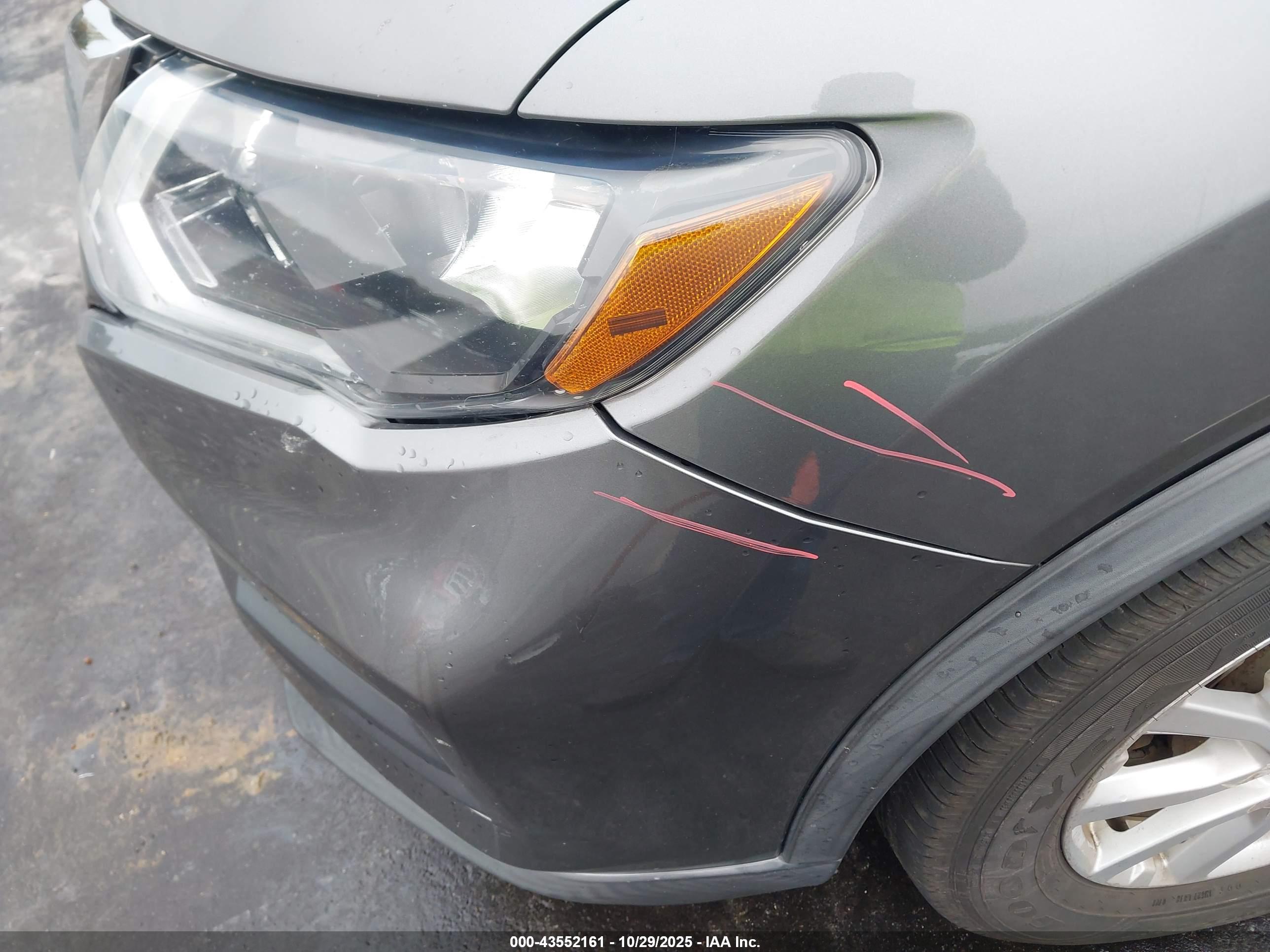 NISSAN ROGUE image 6