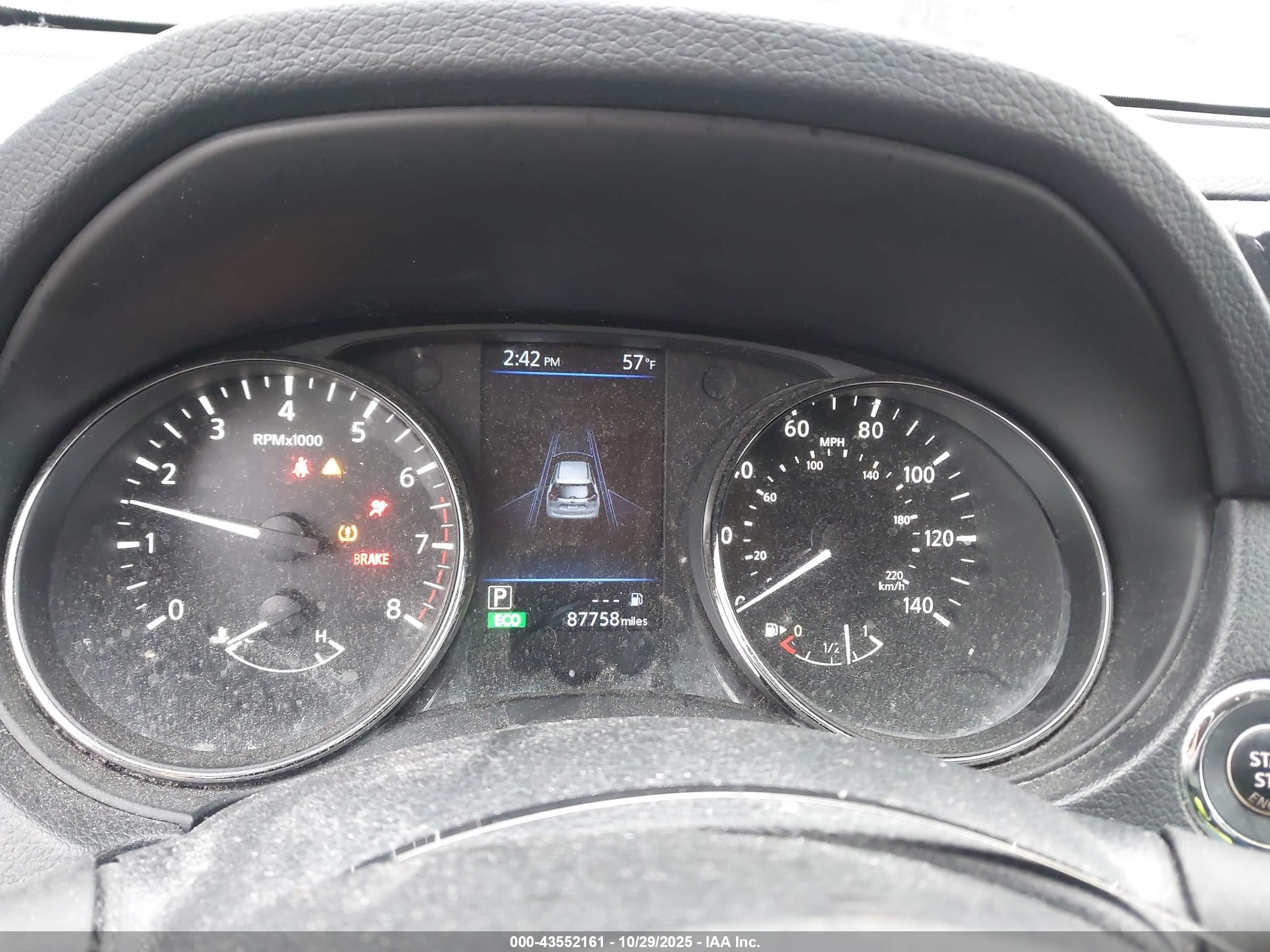 NISSAN ROGUE image 7