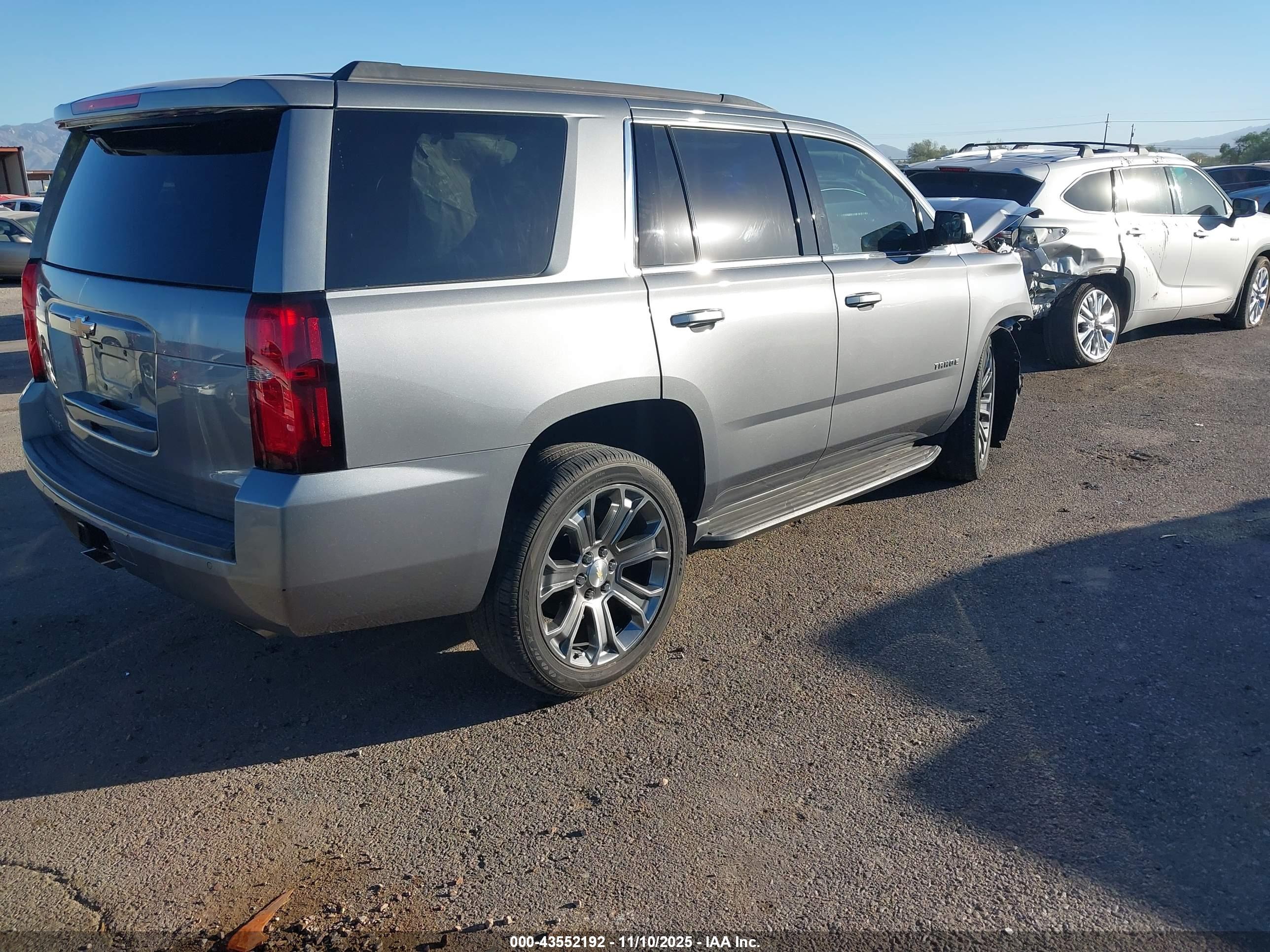 CHEVROLET TAHOE image 4