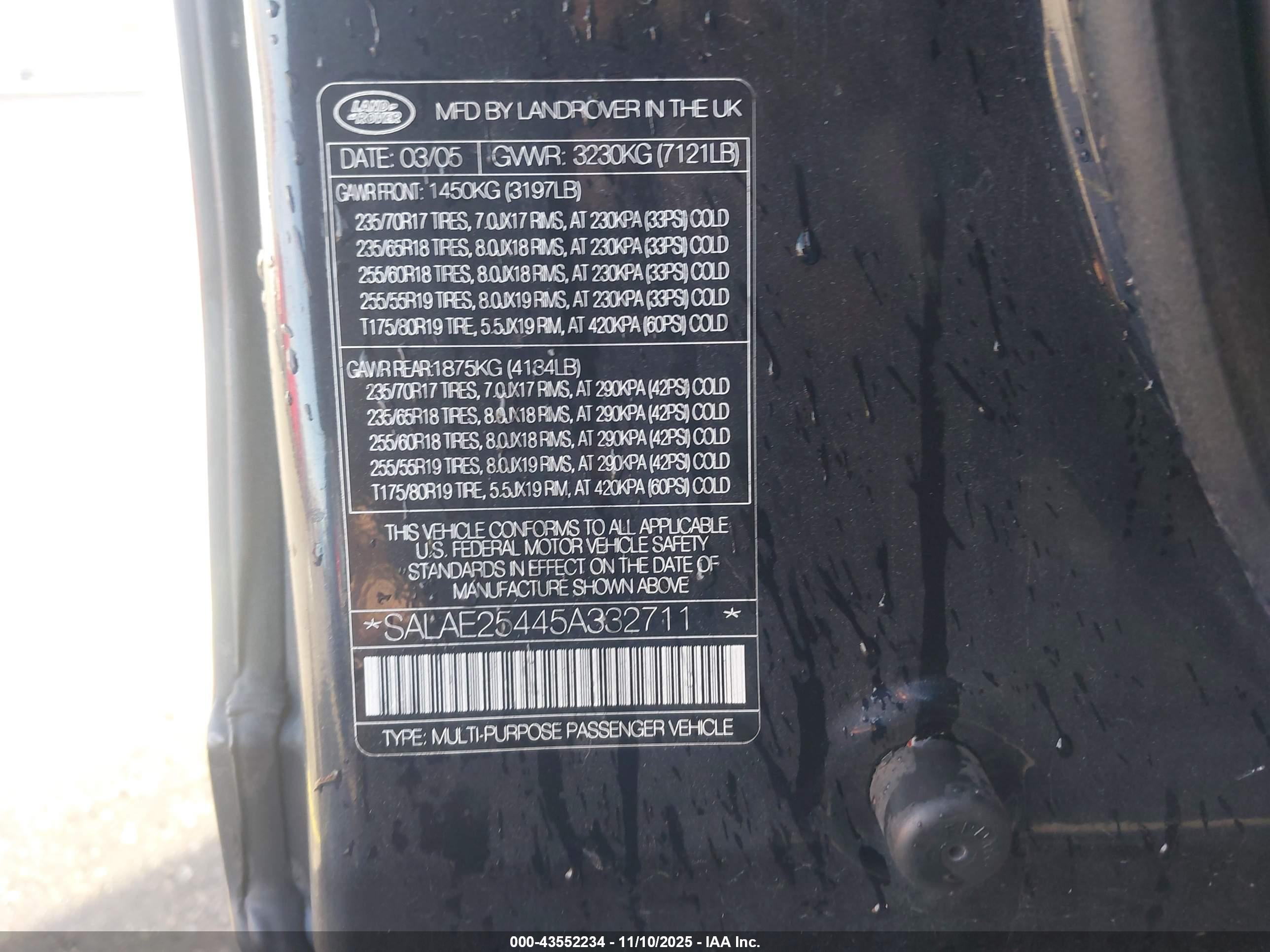 LAND ROVER image 9