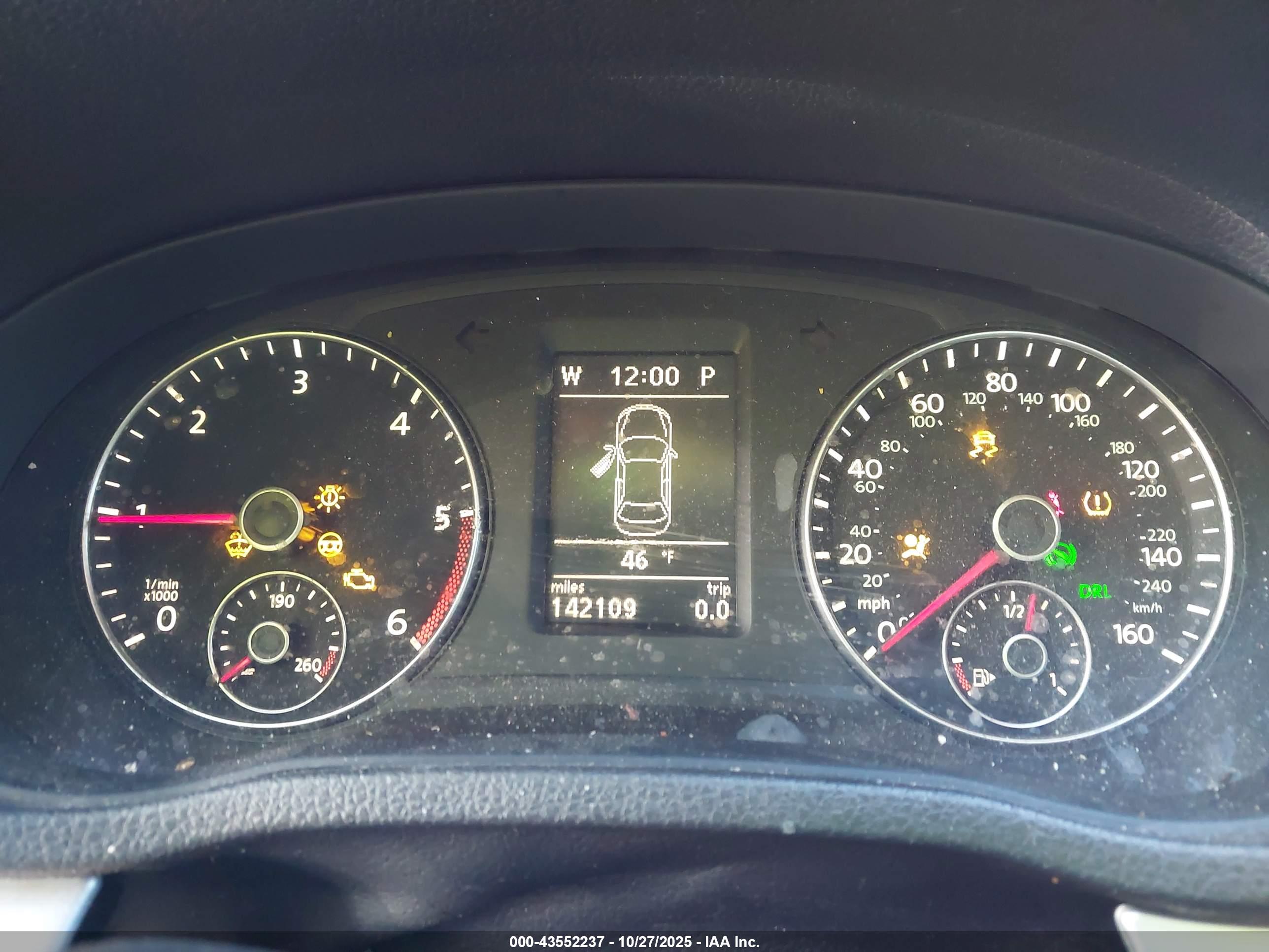VOLKSWAGEN PASSAT image 7