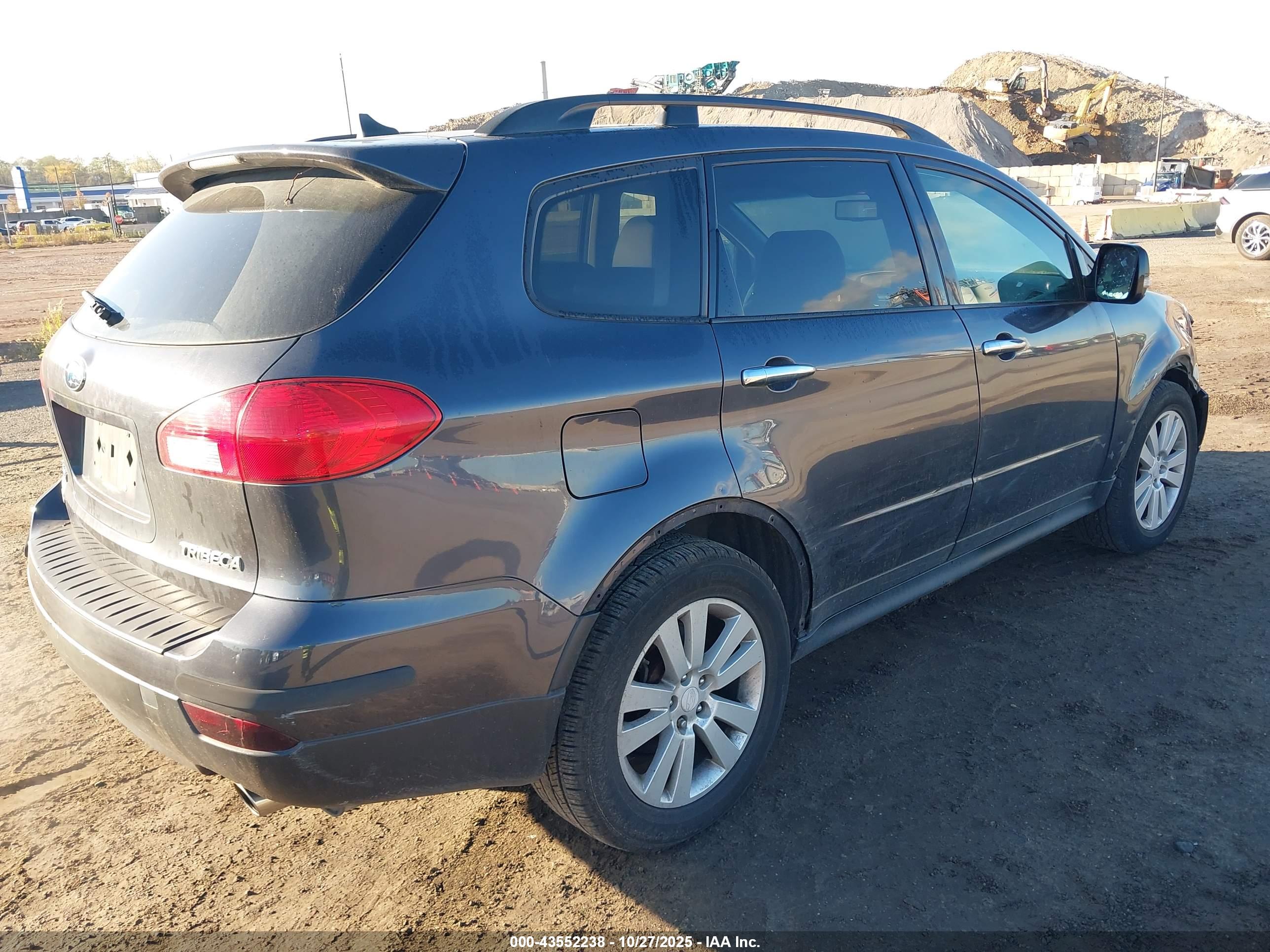 SUBARU TRIBECA image 4