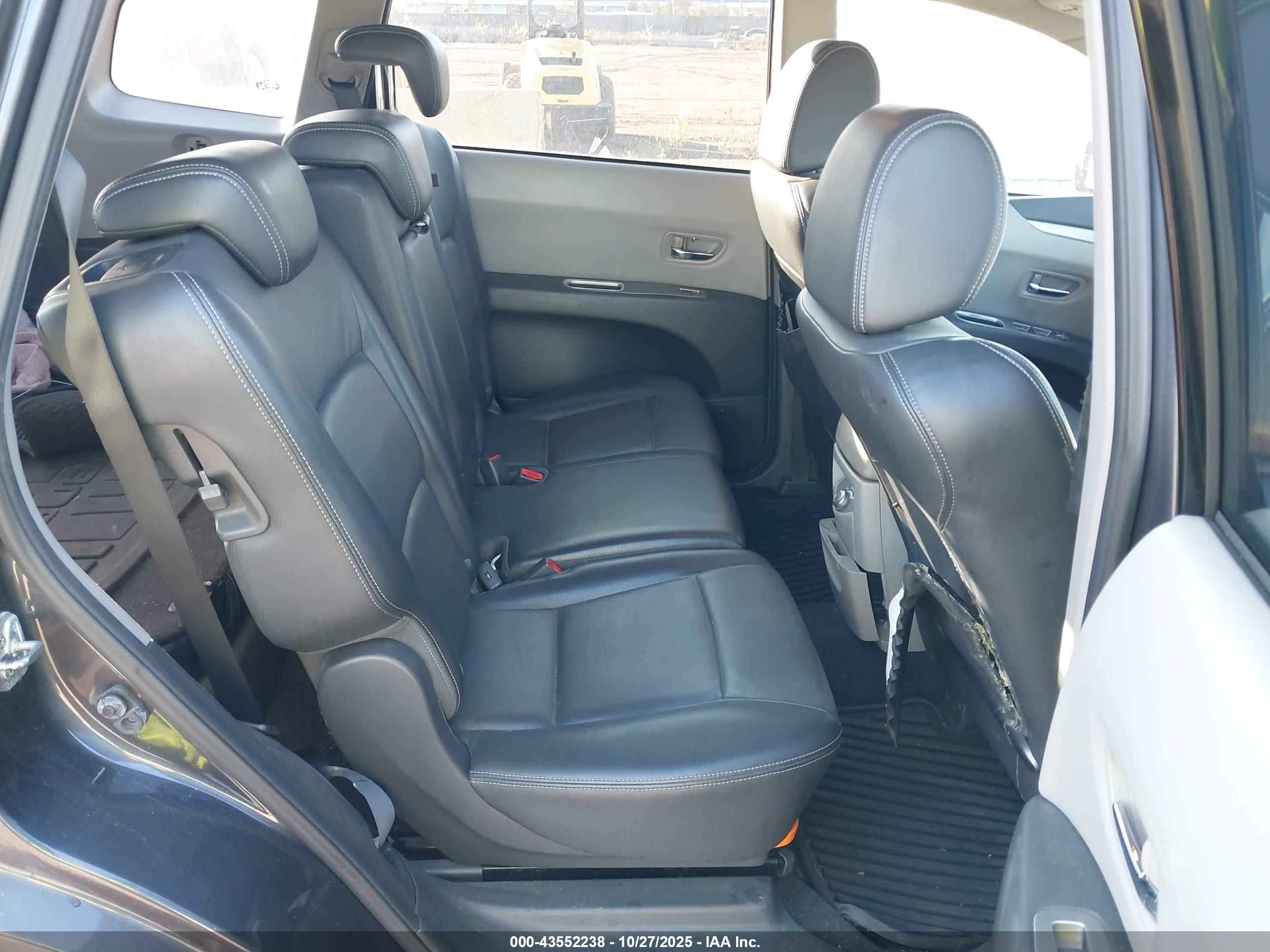 SUBARU TRIBECA image 8