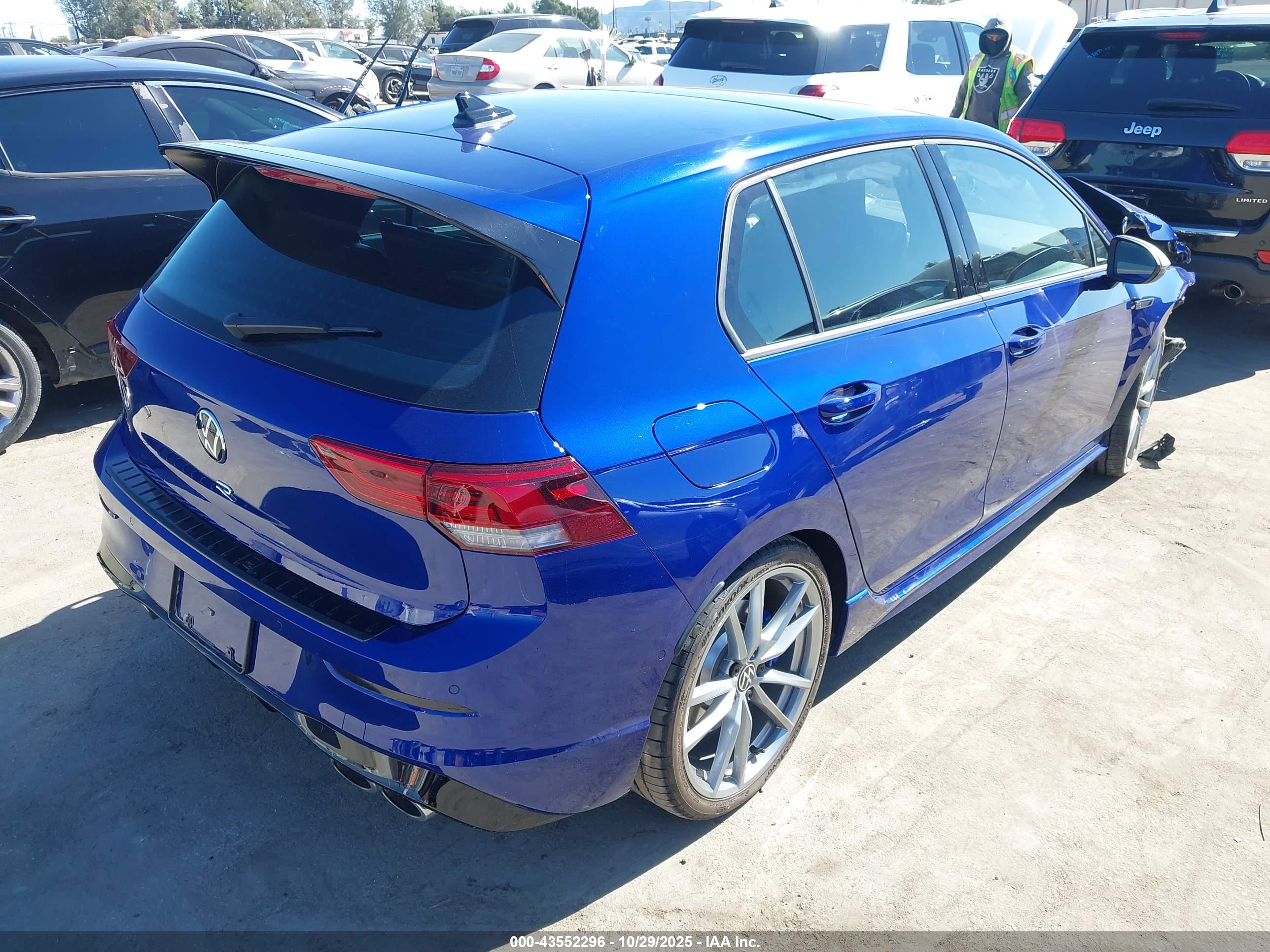VOLKSWAGEN GOLF image 4
