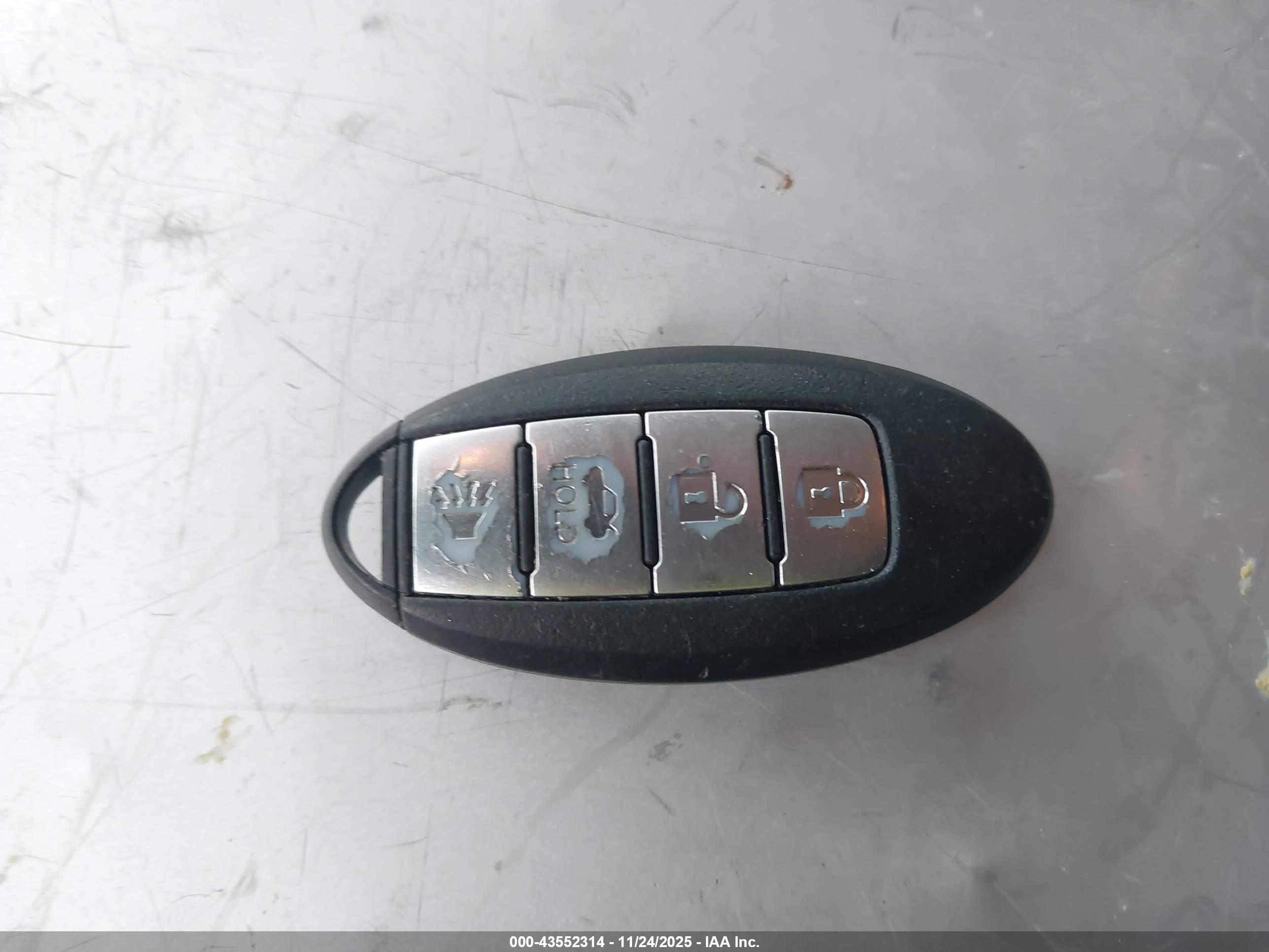 NISSAN ALTIMA image 11