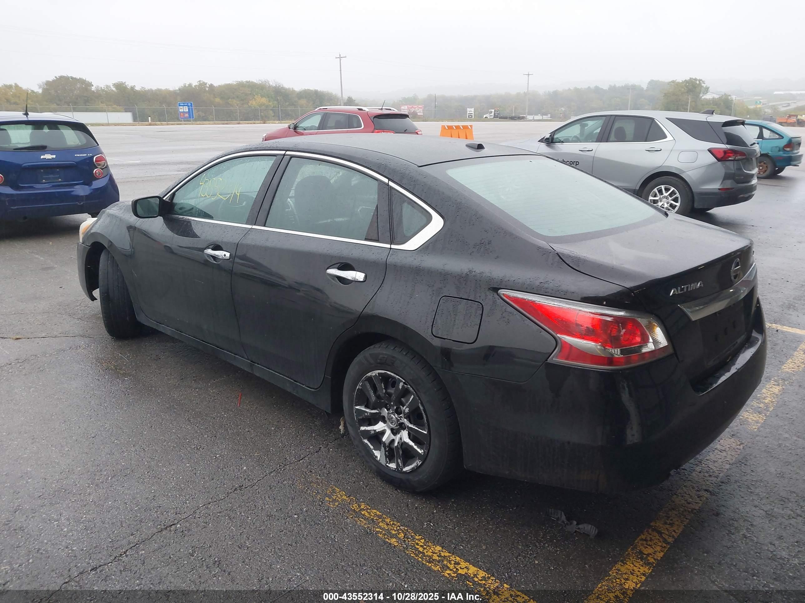 NISSAN ALTIMA image 3