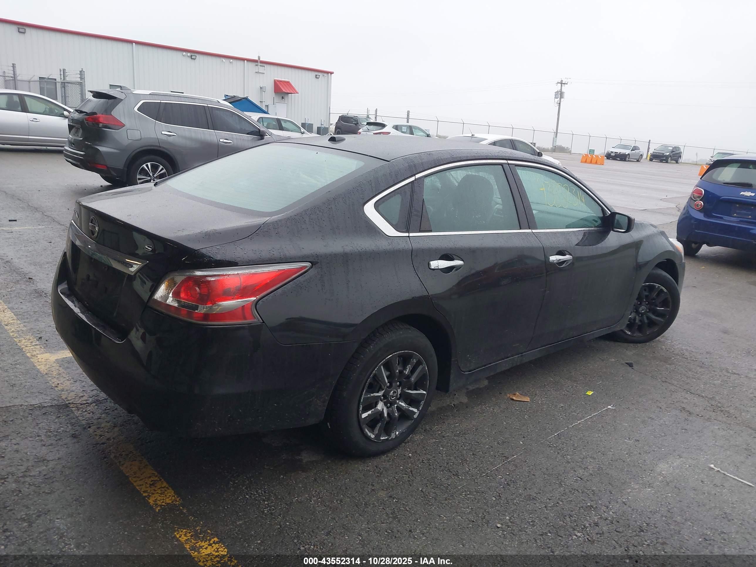 NISSAN ALTIMA image 4