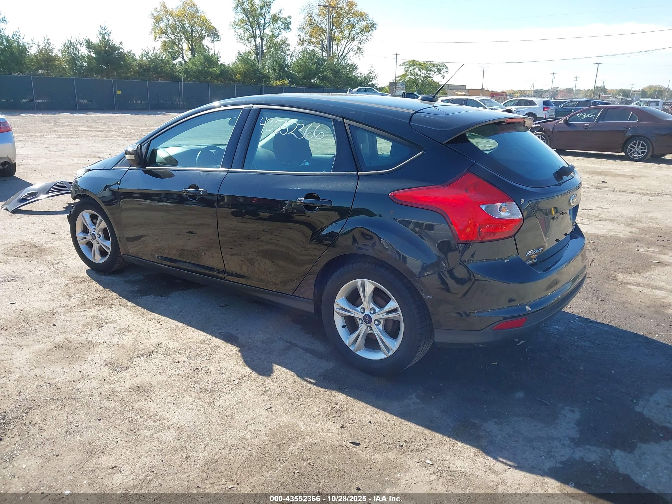 FORD FOCUS image 3
