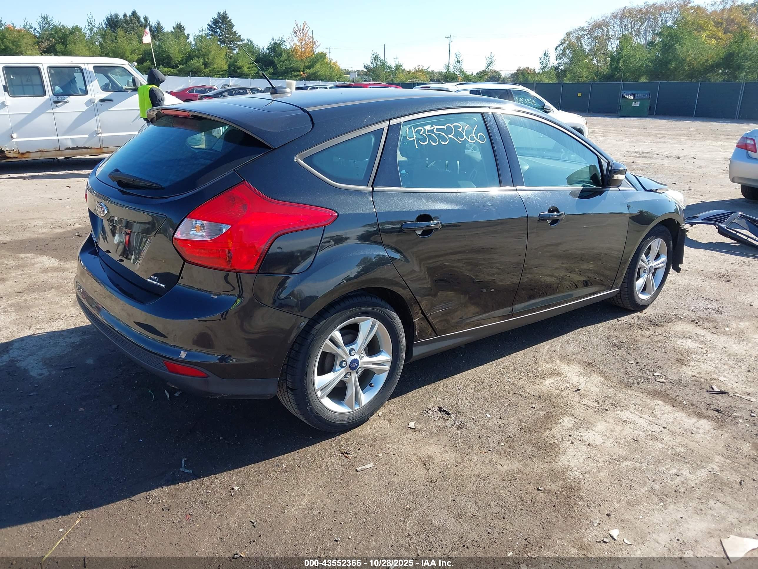 FORD FOCUS image 4