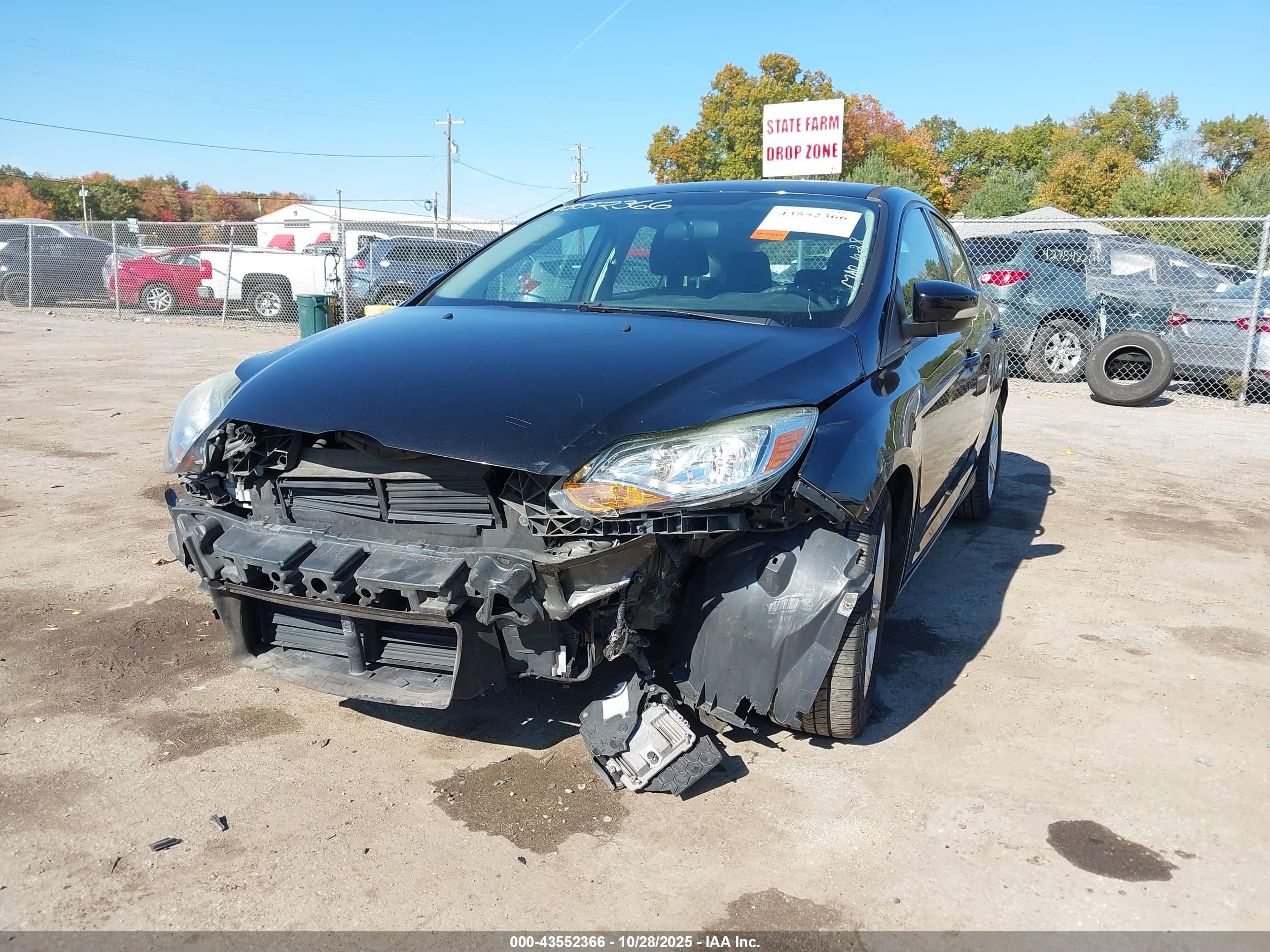 FORD FOCUS image 6