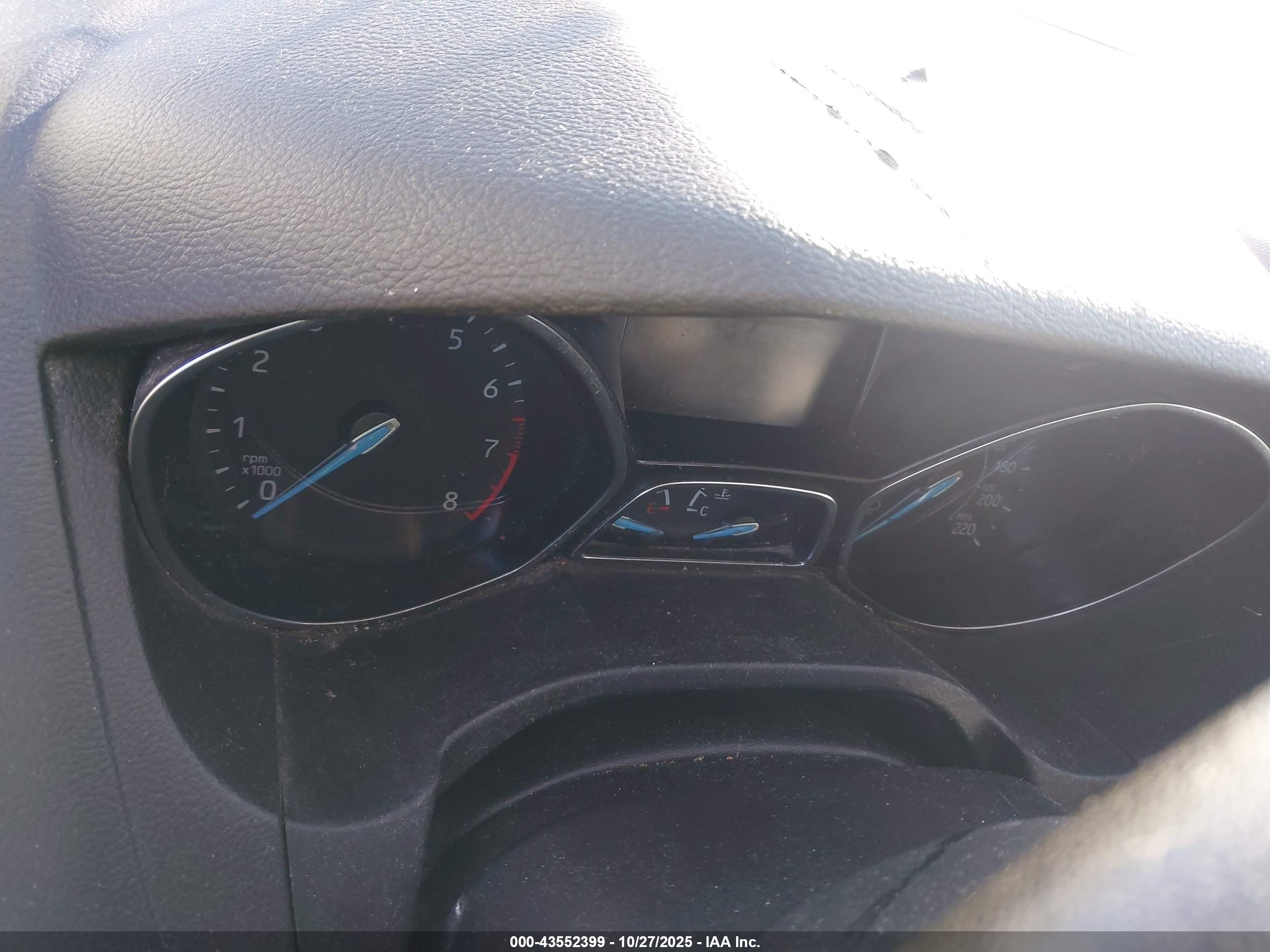 FORD FOCUS image 7