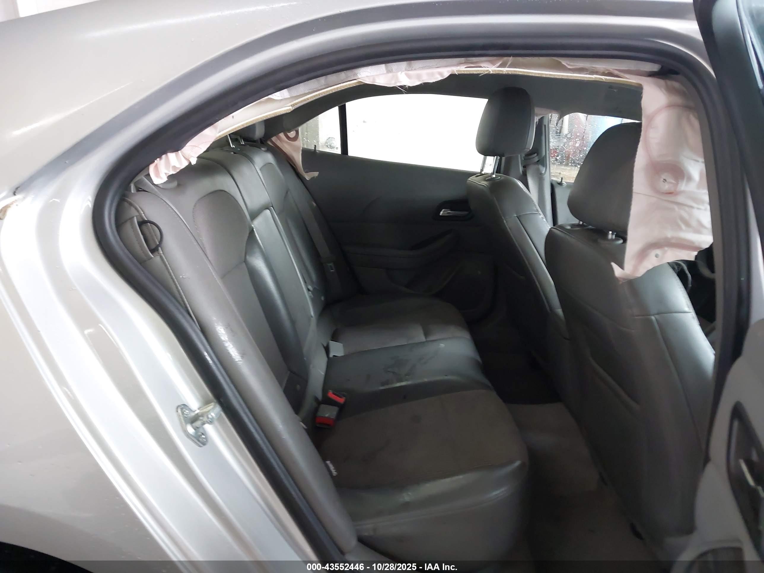 CHEVROLET MALIBU image 8