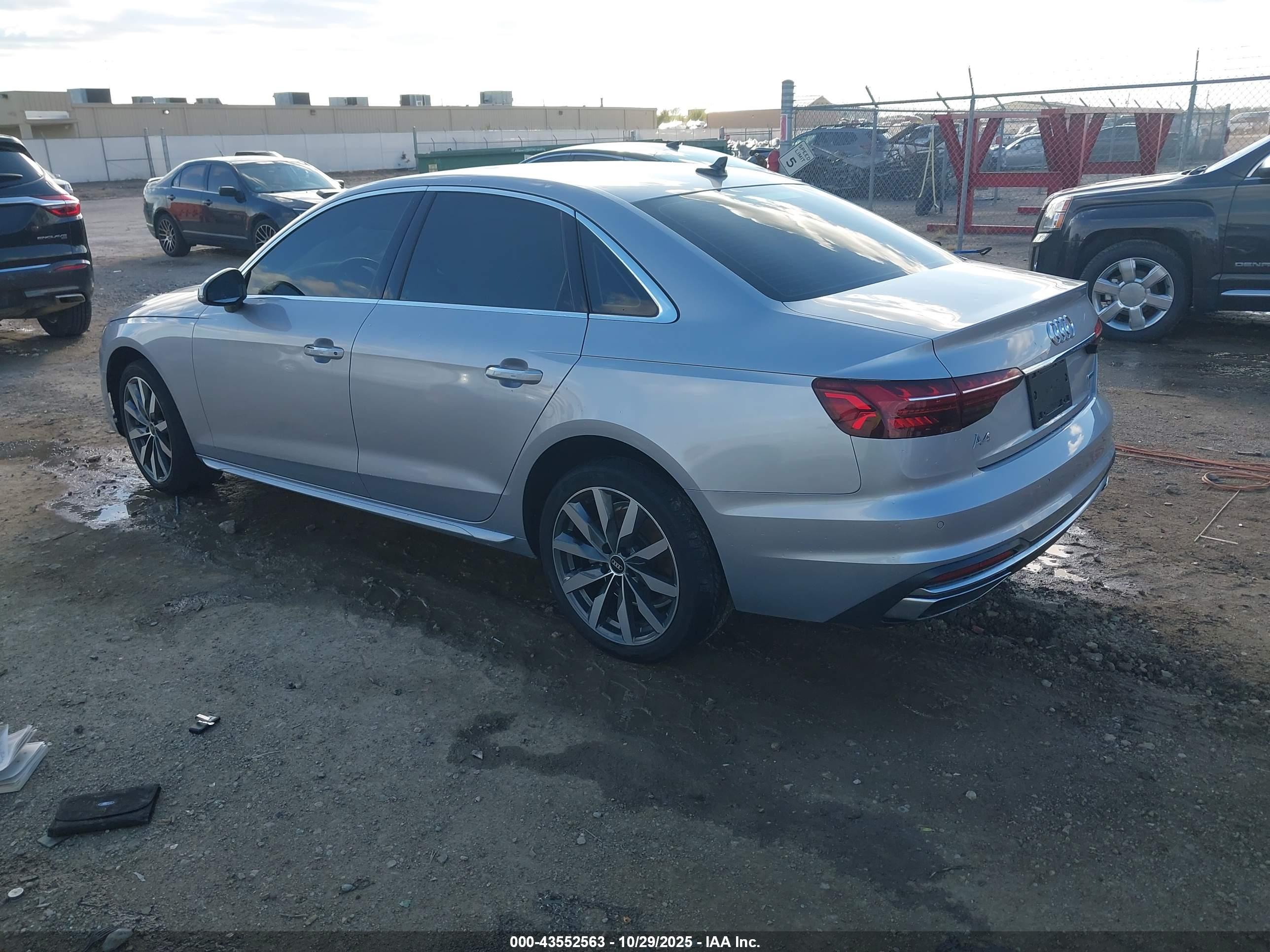 AUDI A4 image 3