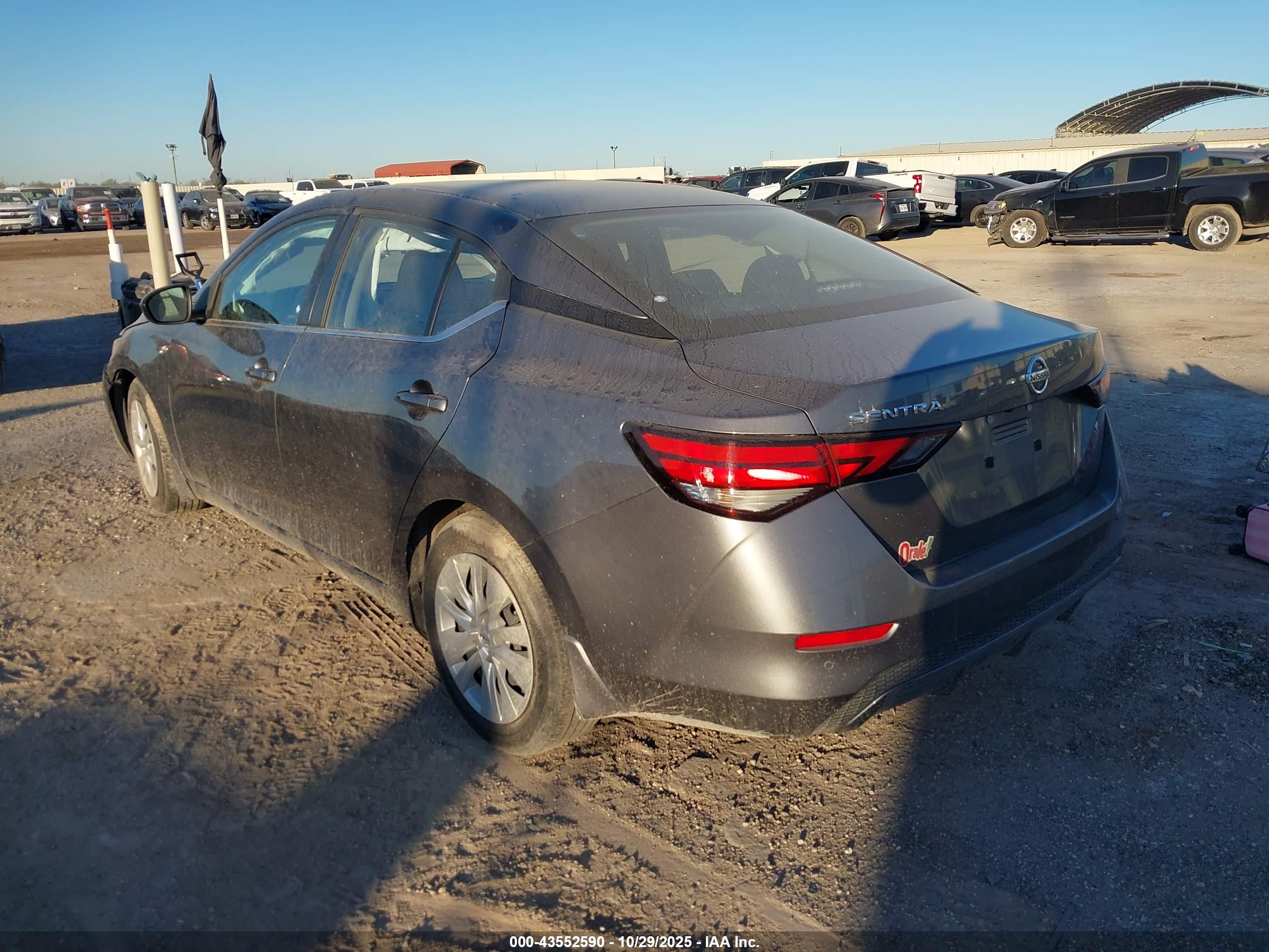 NISSAN SENTRA image 3