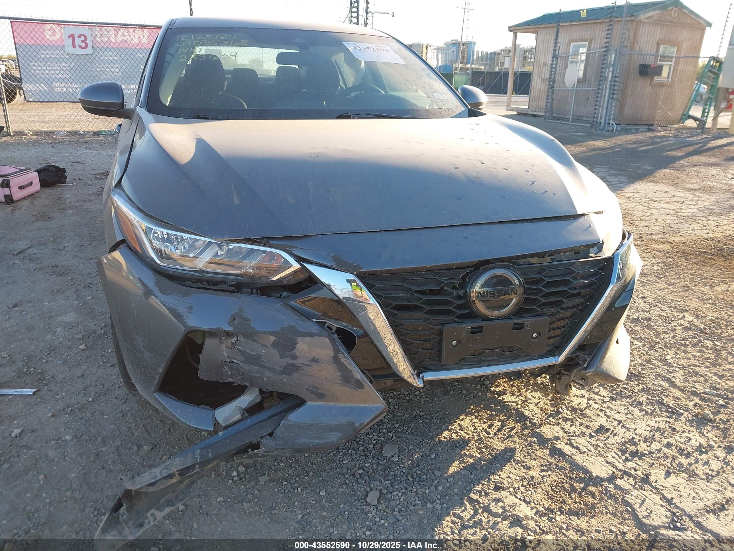 NISSAN SENTRA image 6
