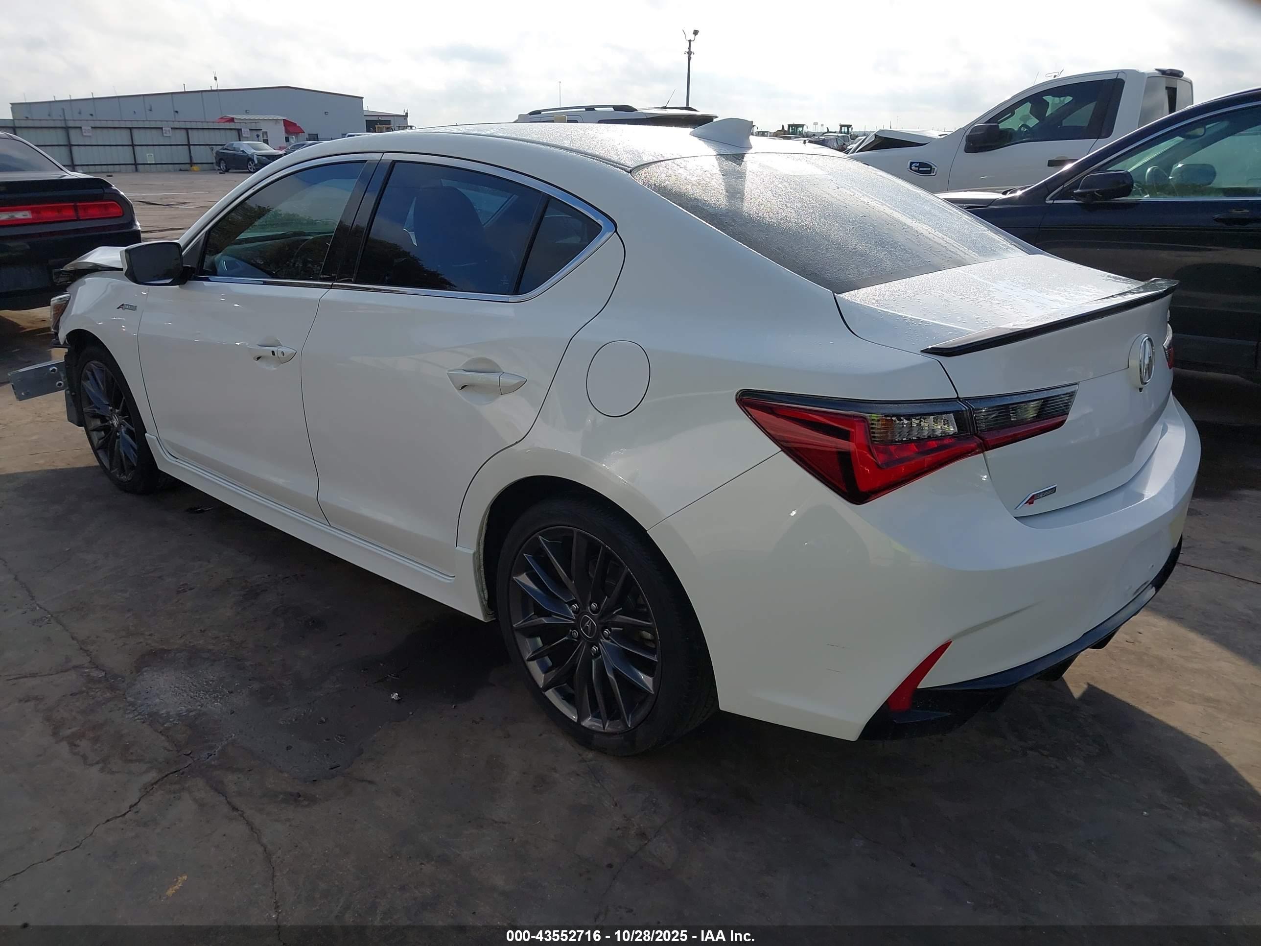 ACURA ILX image 3