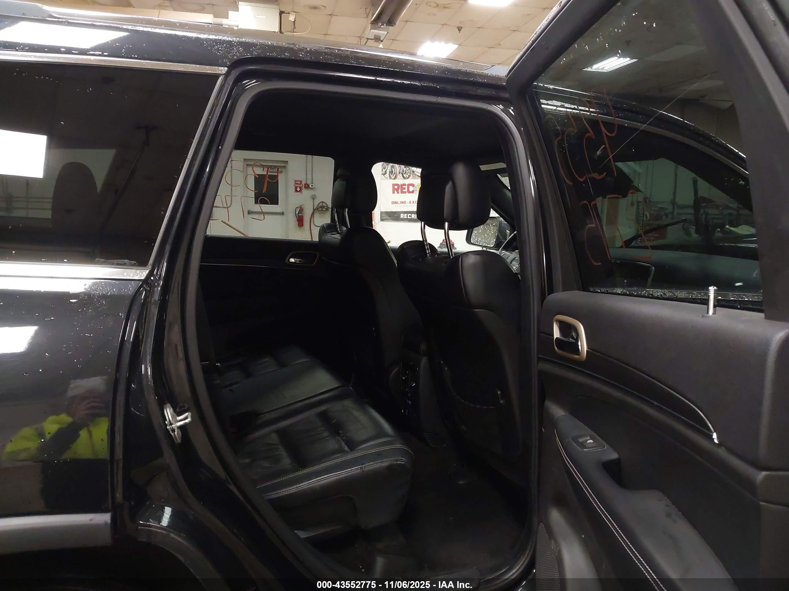 JEEP GRAND image 8
