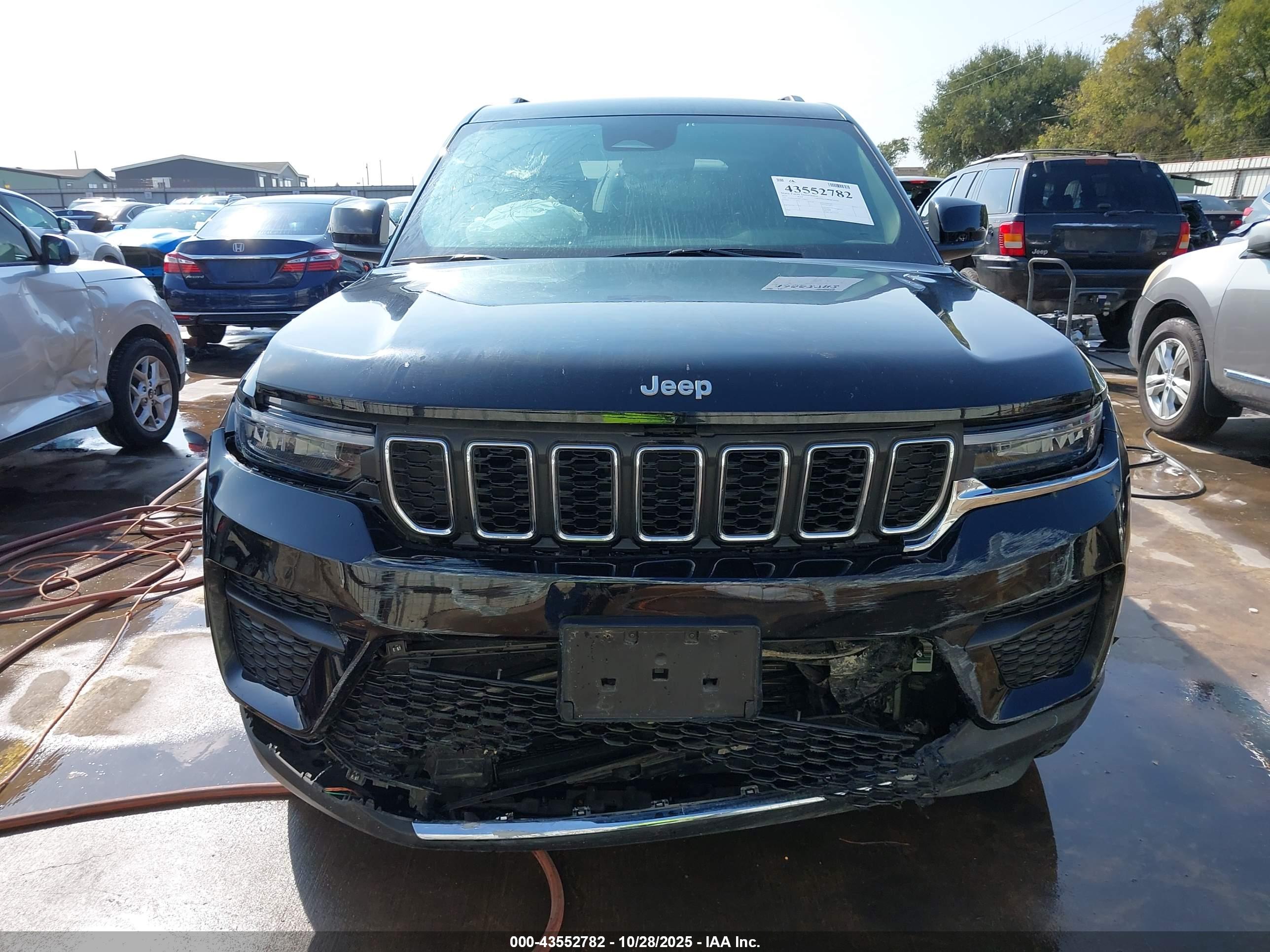 JEEP GRAND image 6