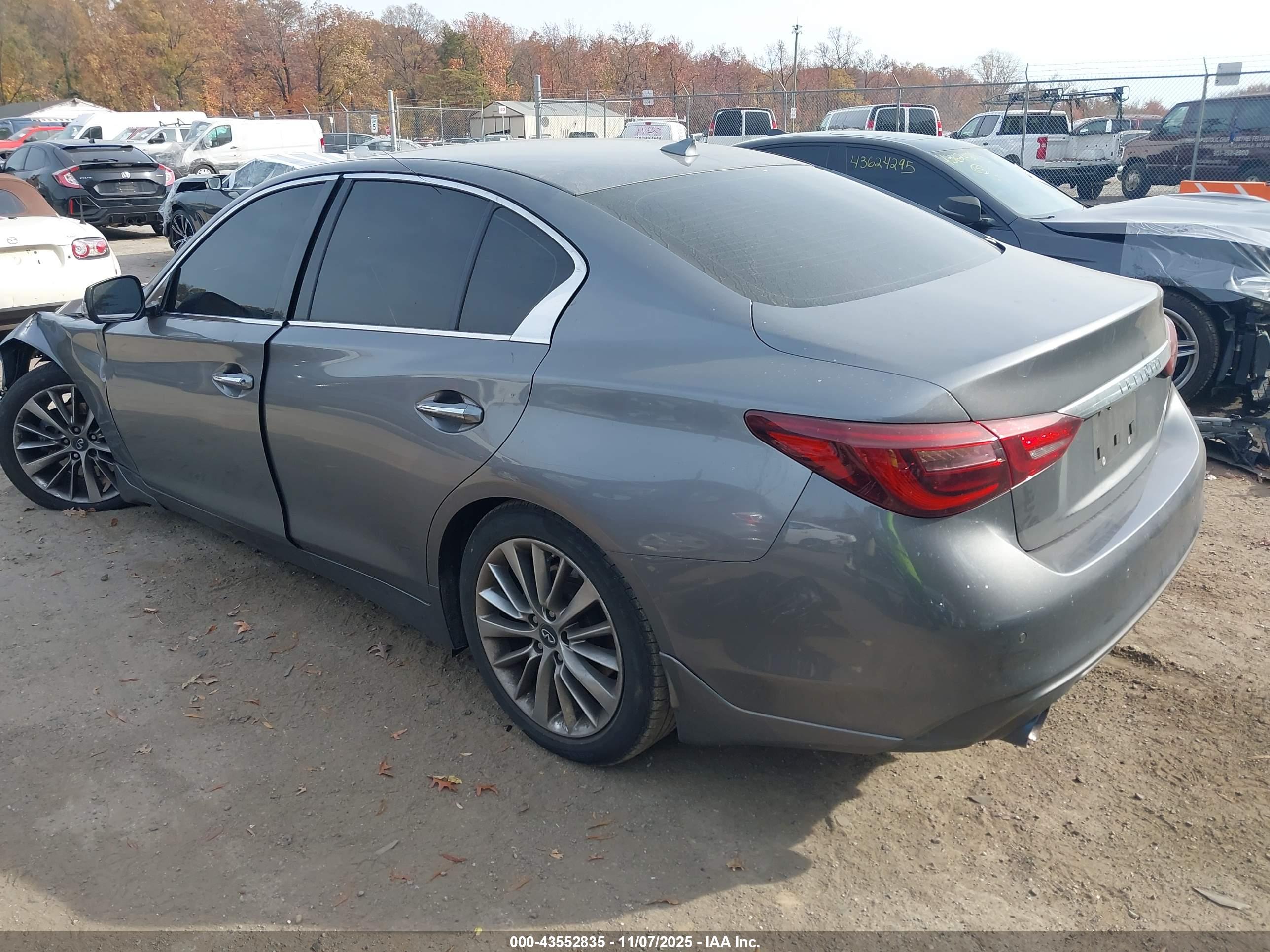 INFINITI Q50 image 3