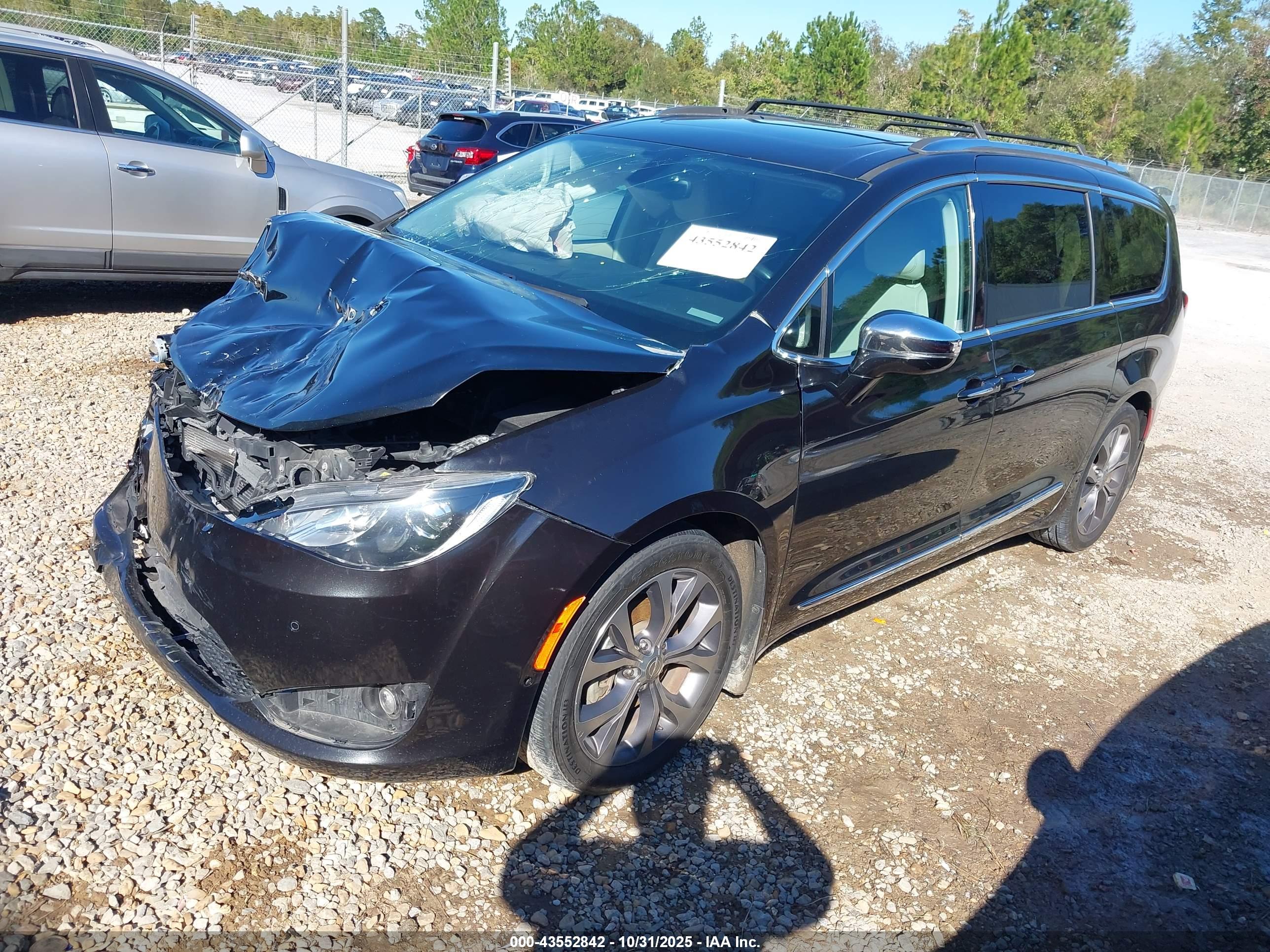 CHRYSLER PACIFICA image 2