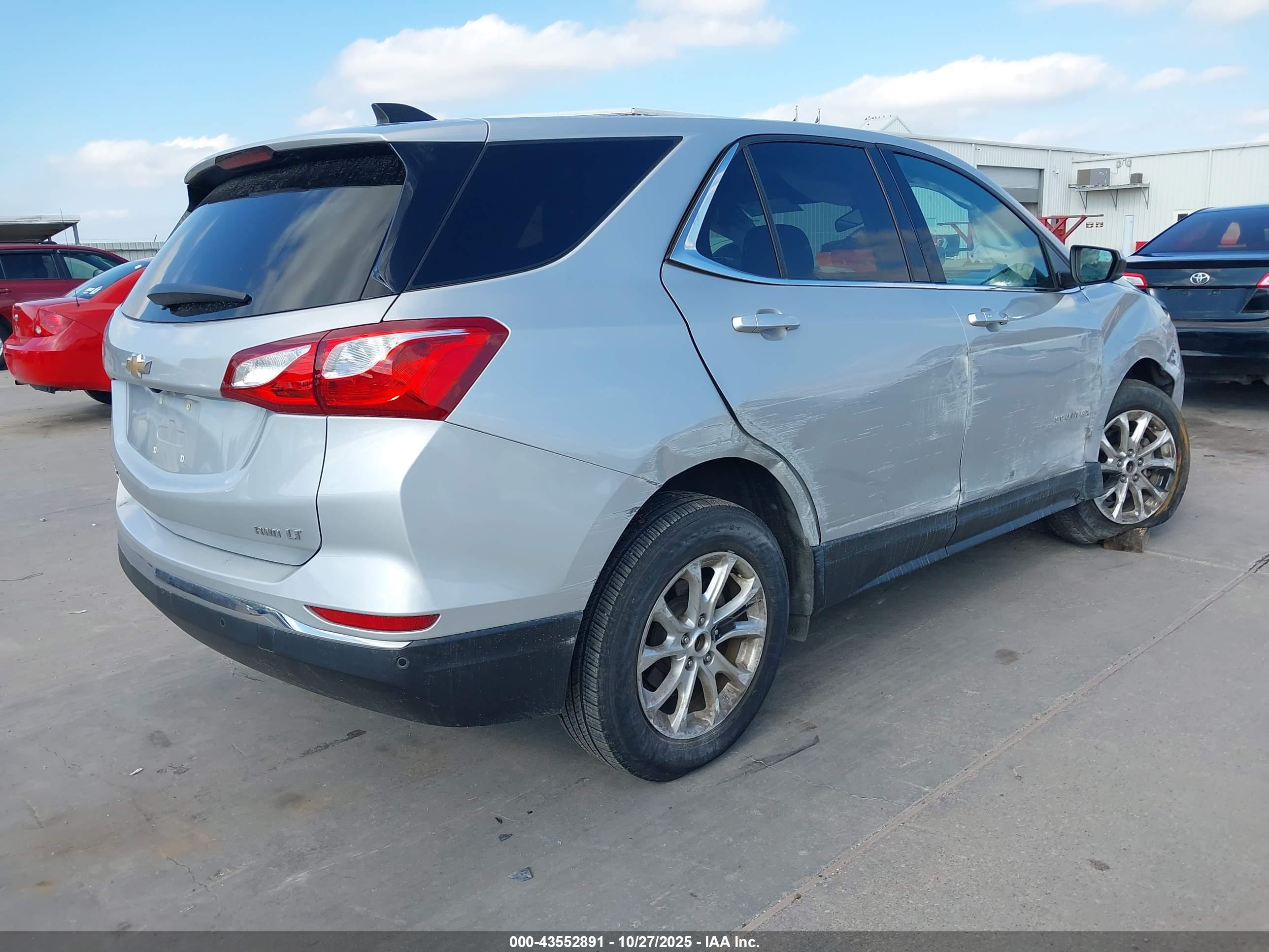 CHEVROLET EQUINOX image 4