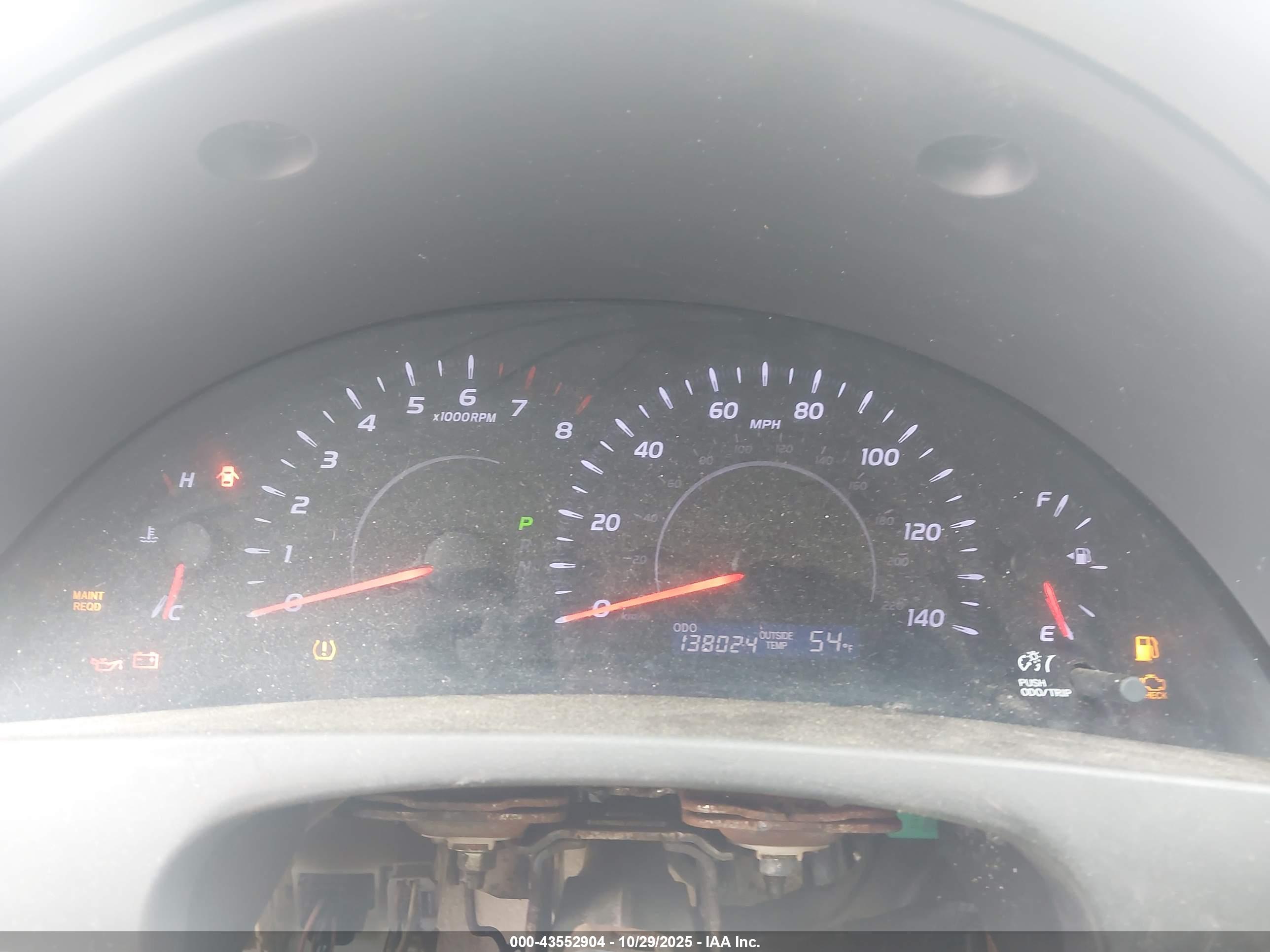TOYOTA CAMRY image 7
