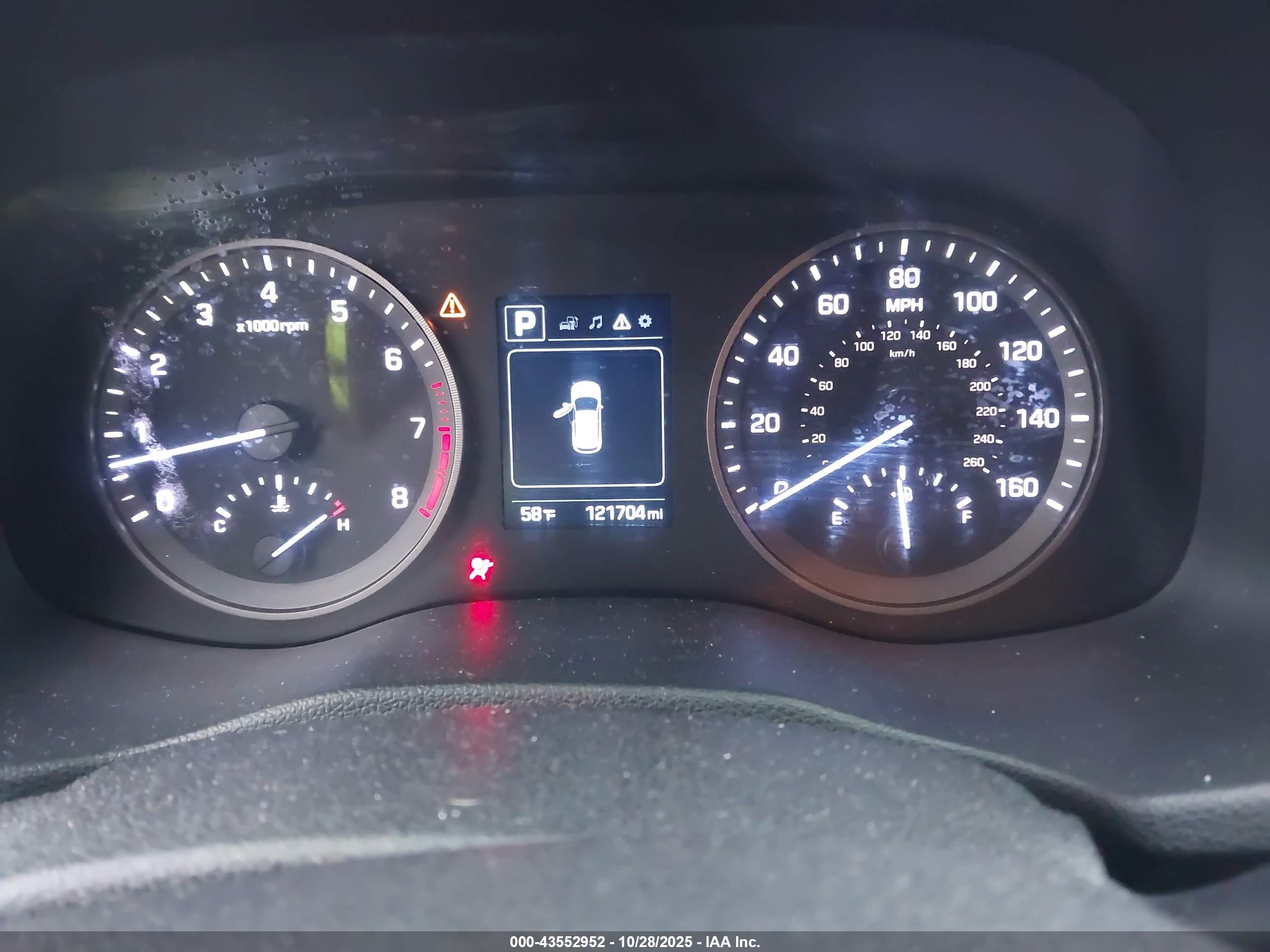 HYUNDAI TUCSON image 7