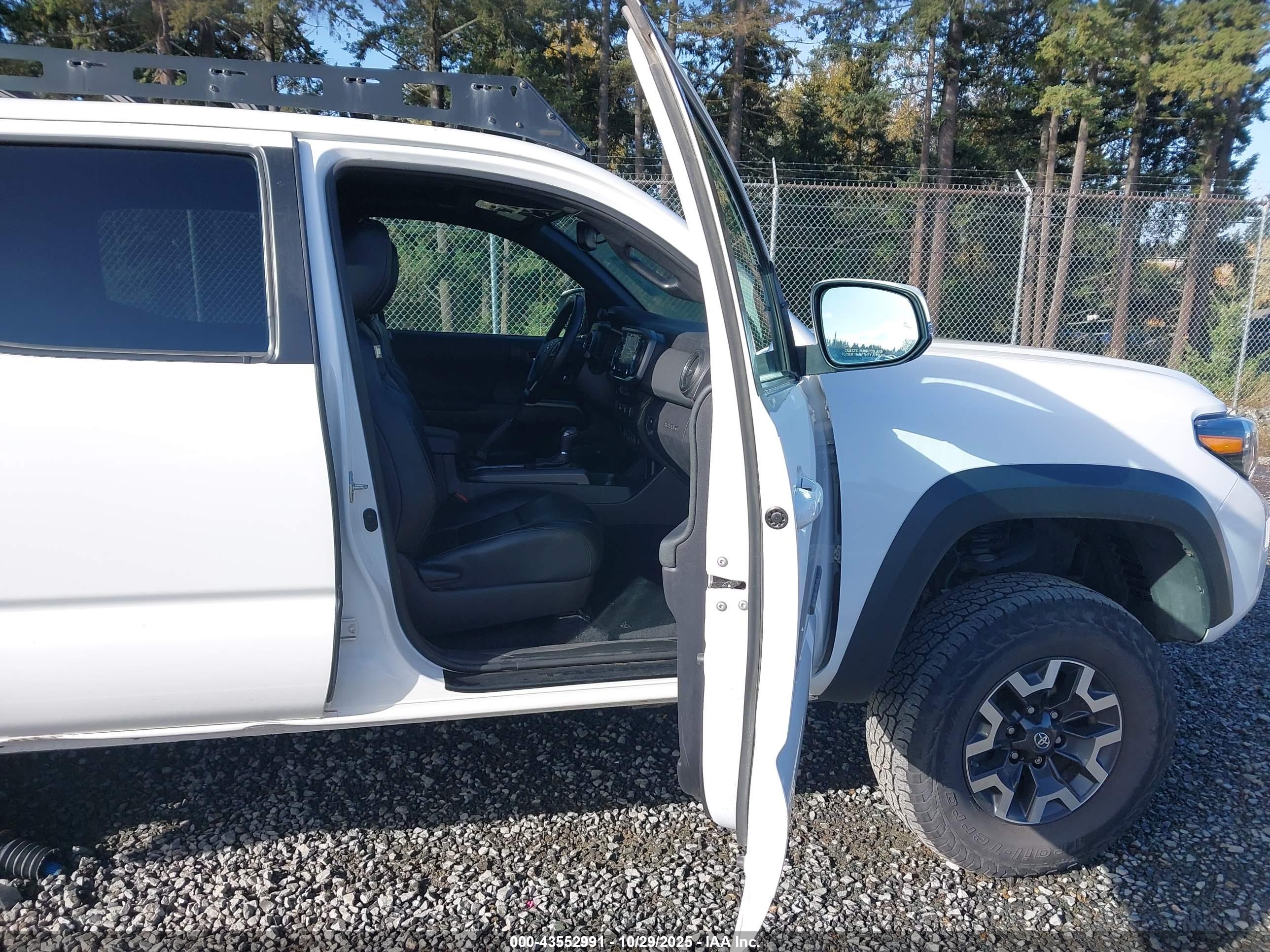 TOYOTA TACOMA image 5