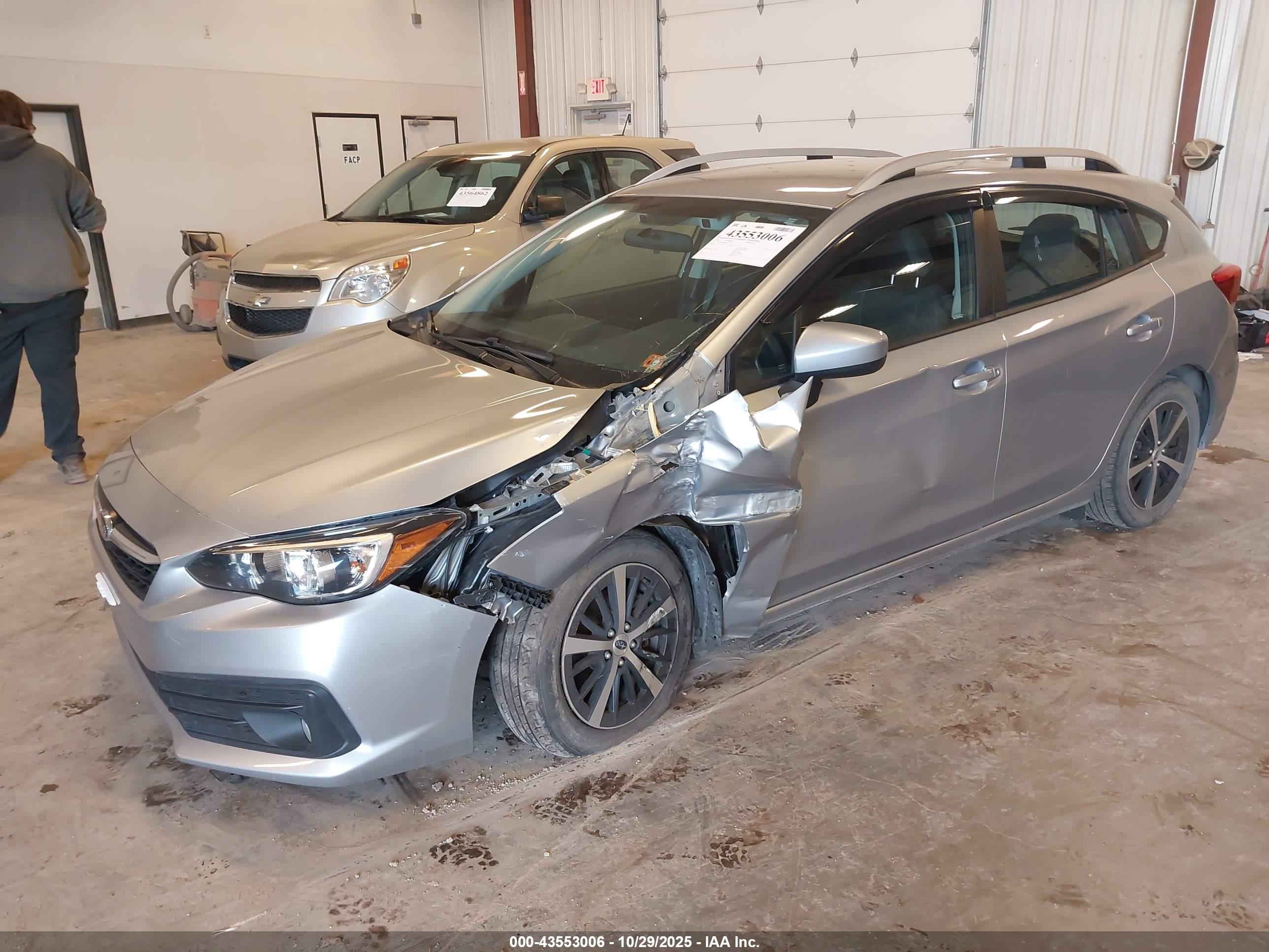 SUBARU IMPREZA image 2