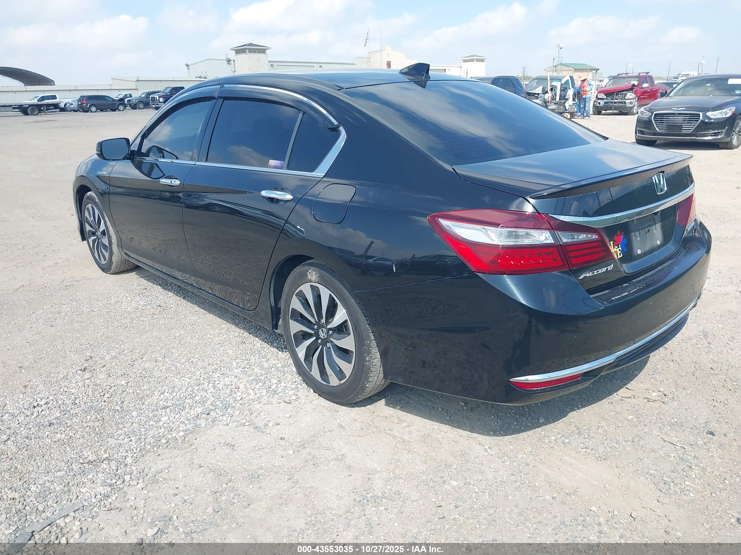 HONDA ACCORD image 3