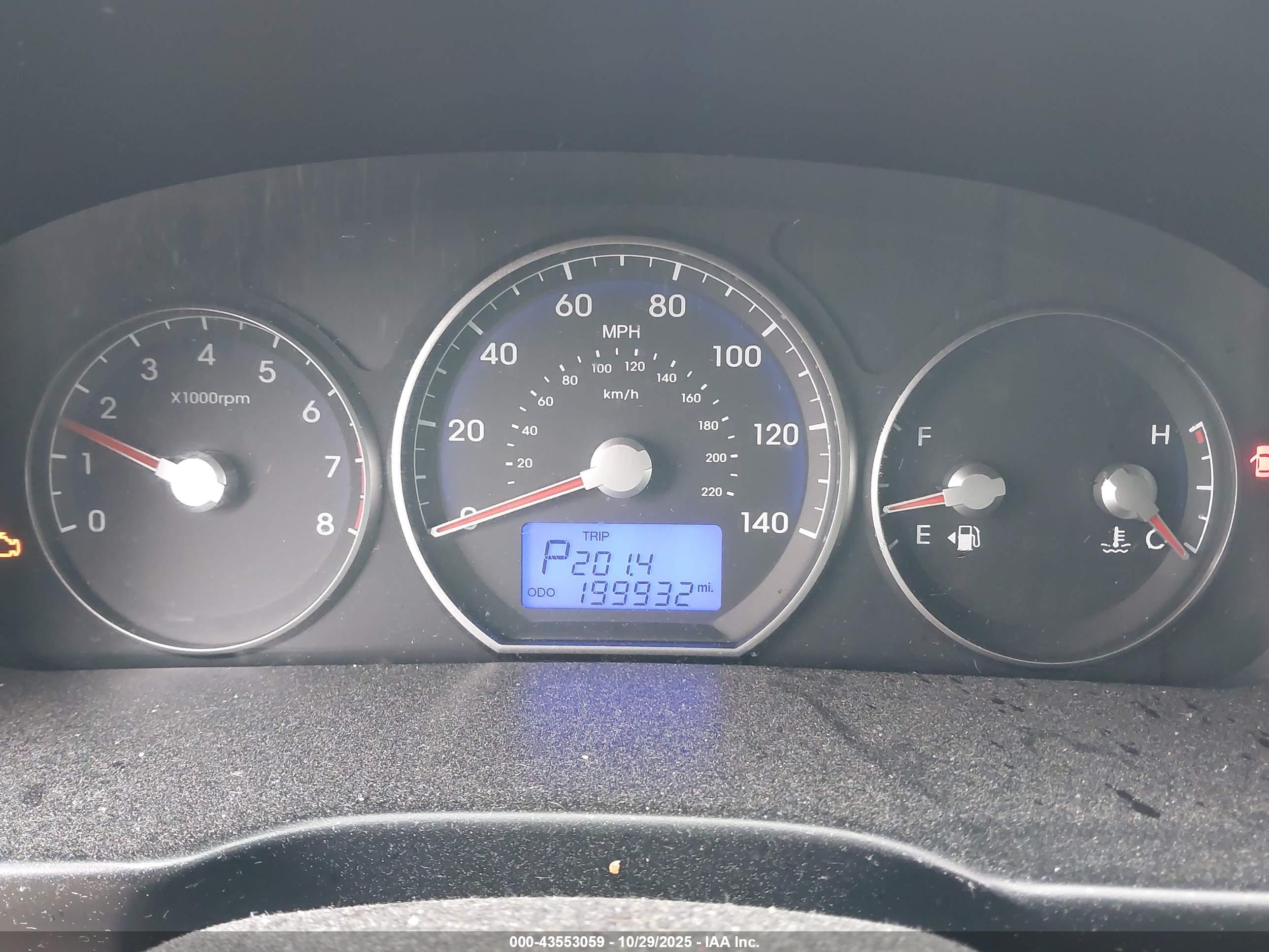 HYUNDAI SANTA image 7