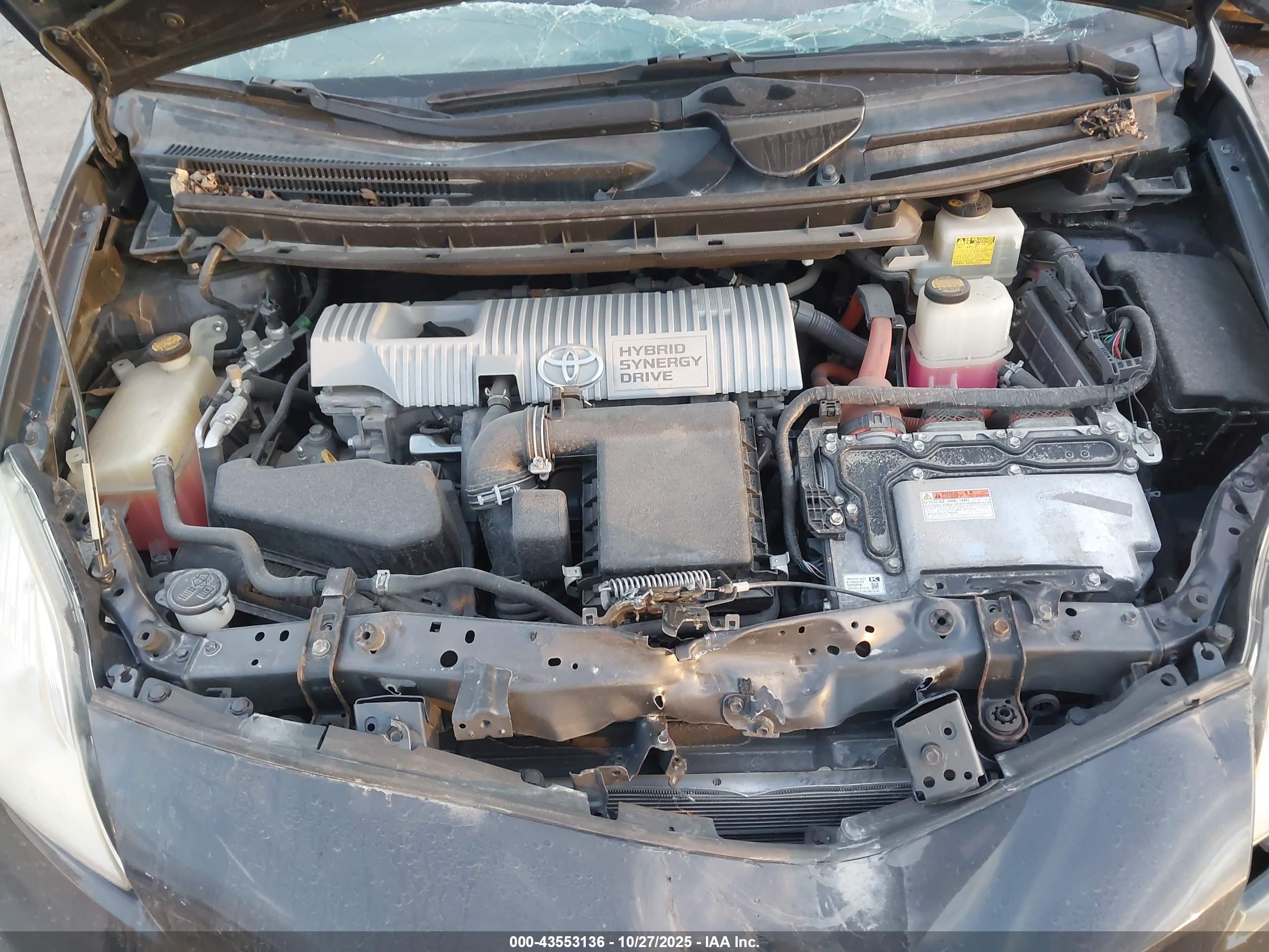 TOYOTA PRIUS image 10