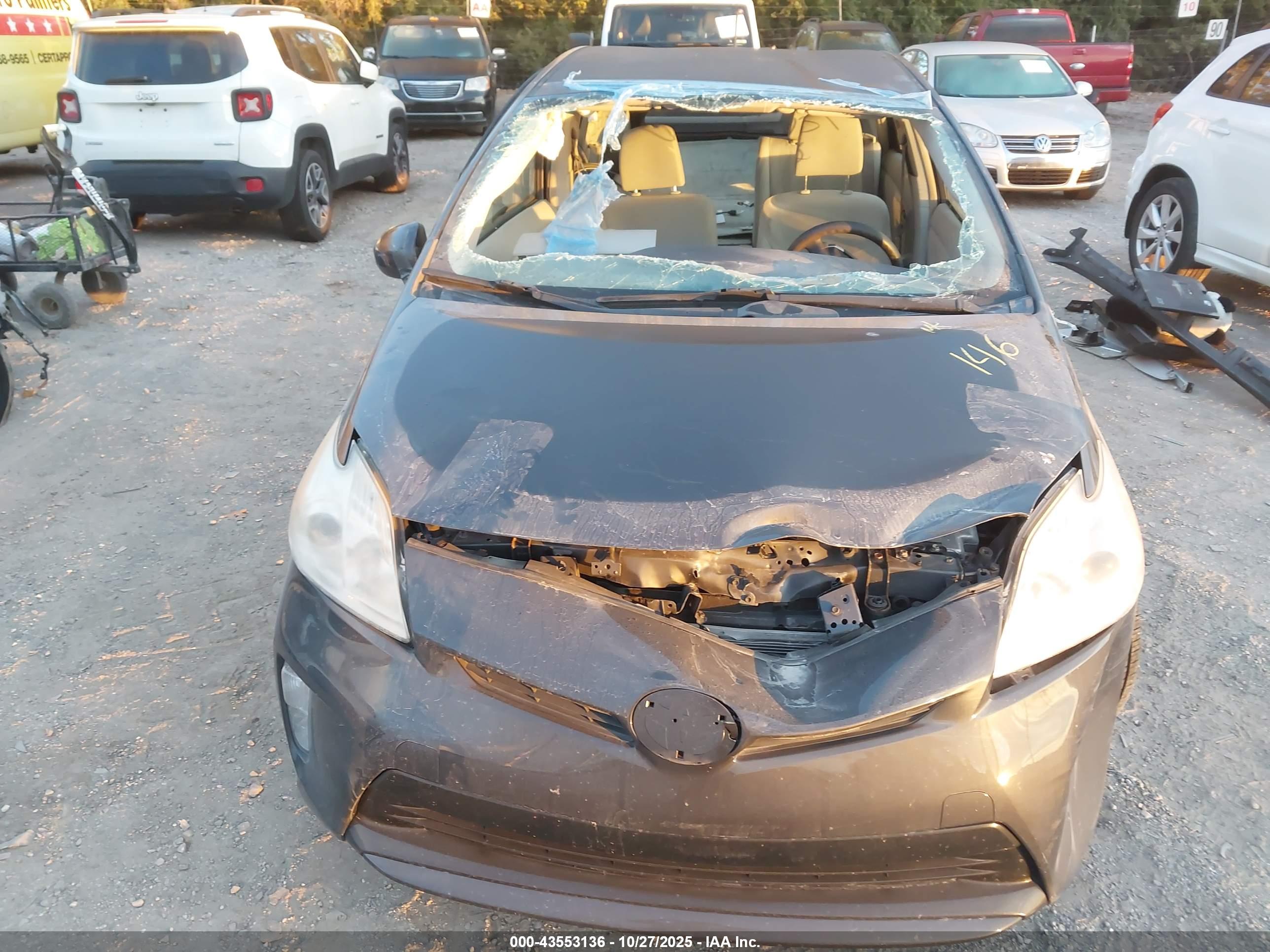 TOYOTA PRIUS image 6