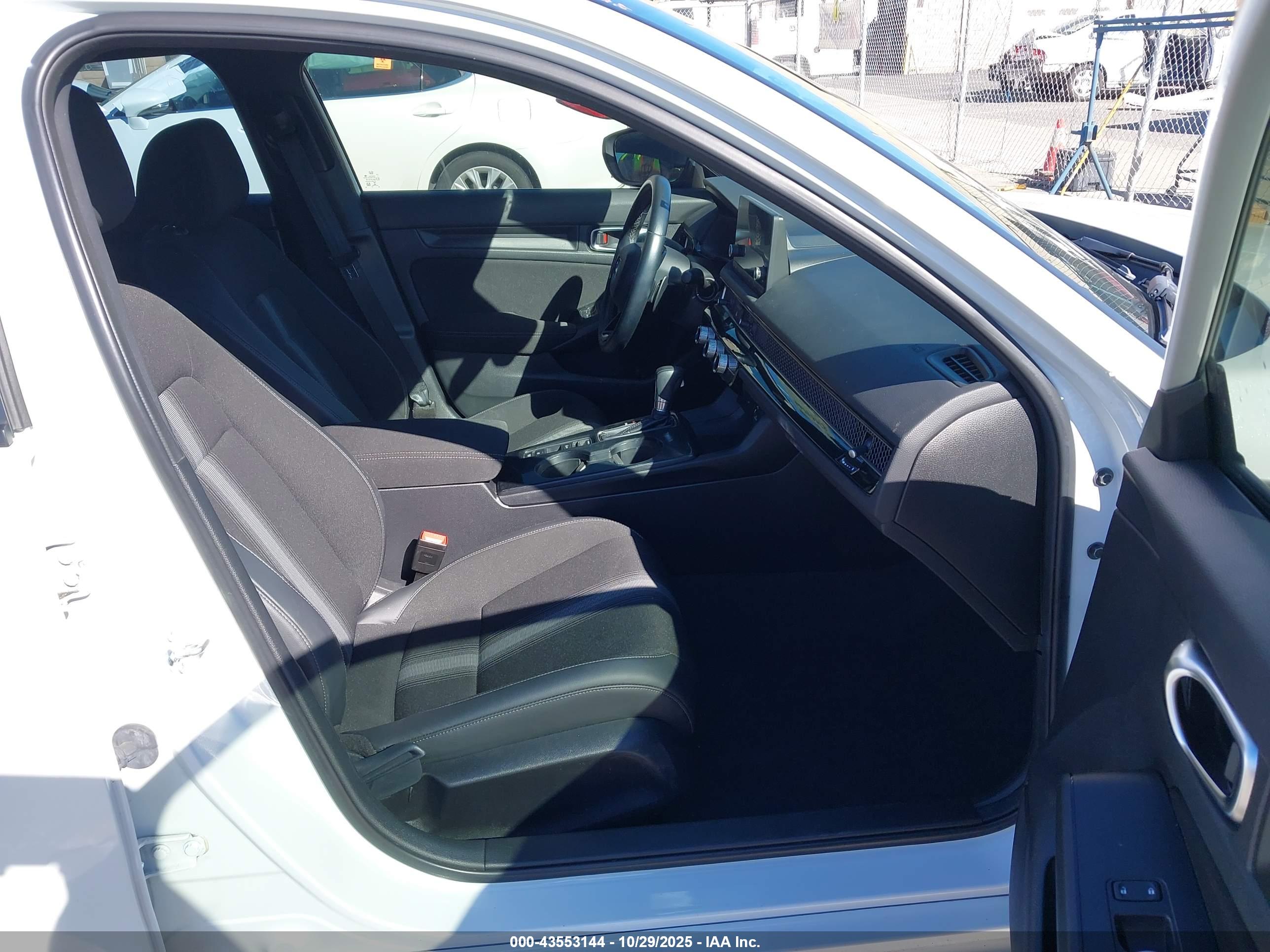 HONDA CIVIC image 5