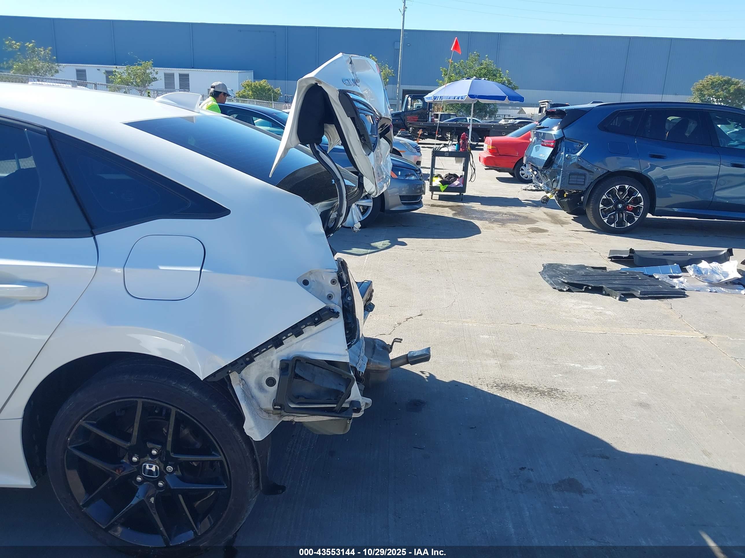 HONDA CIVIC image 6